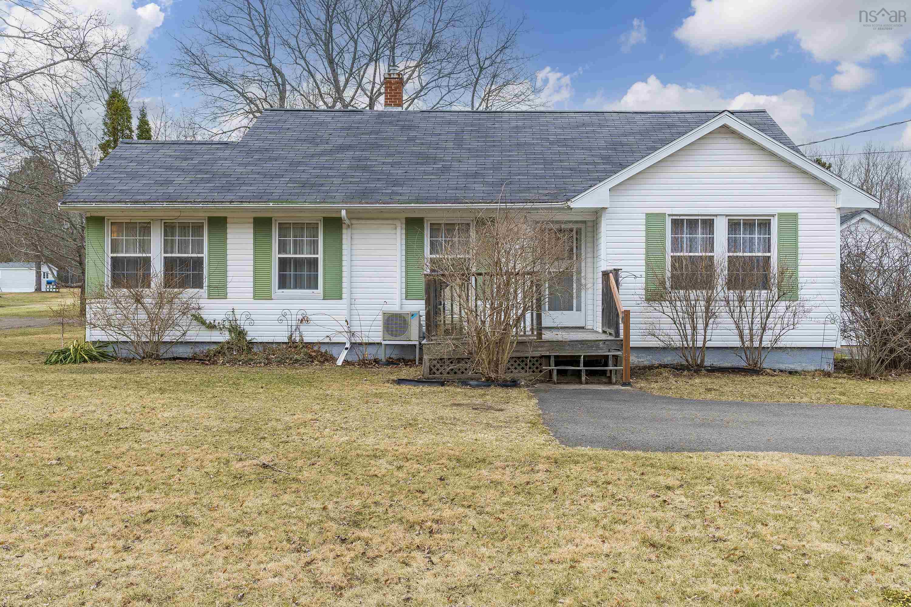 $269,900.00: 14551 Highway 1, Wilmot