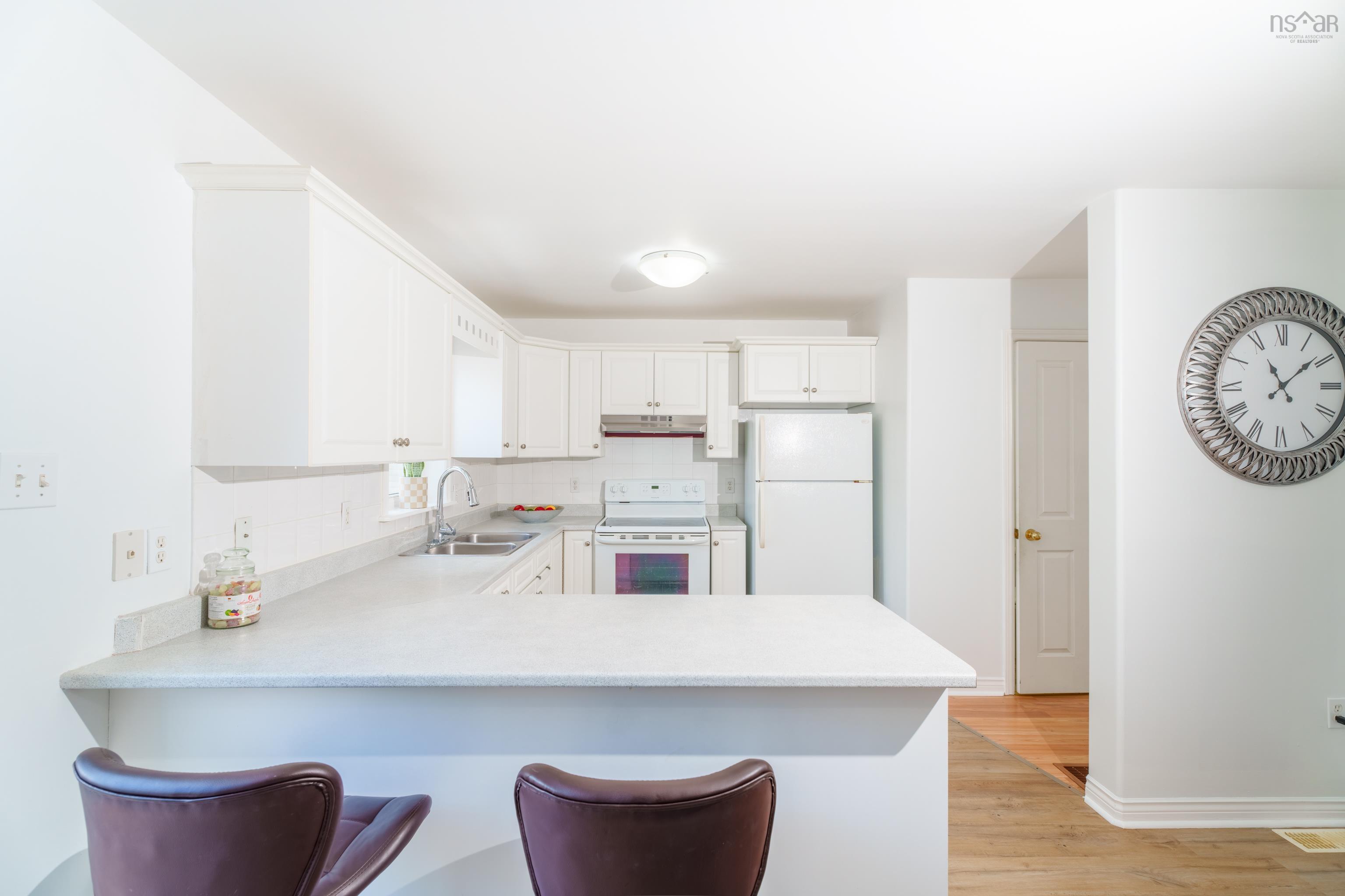 $539,900.00: 16 Peverill Court, Bedford