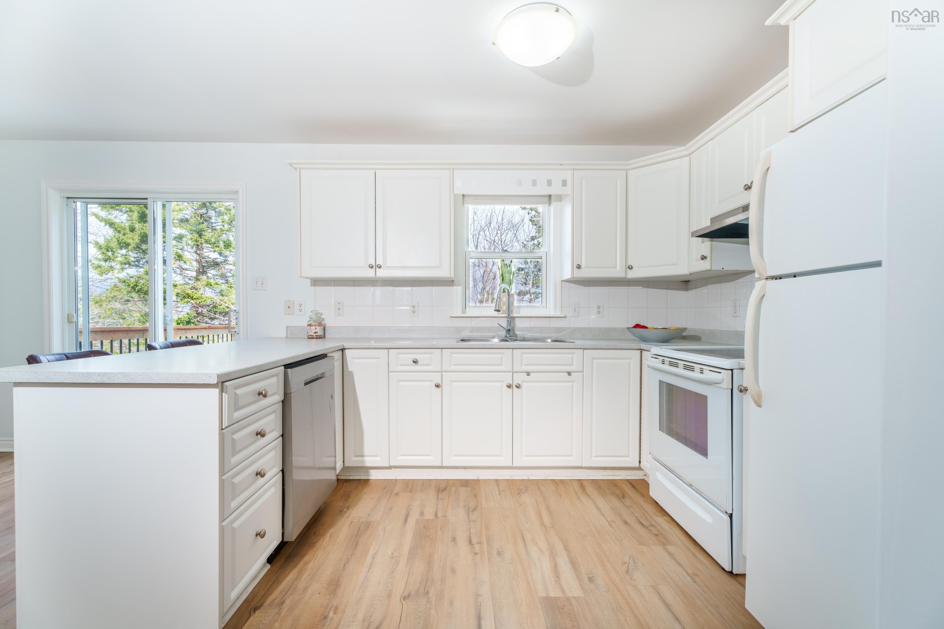 $539,900.00: 16 Peverill Court, Bedford