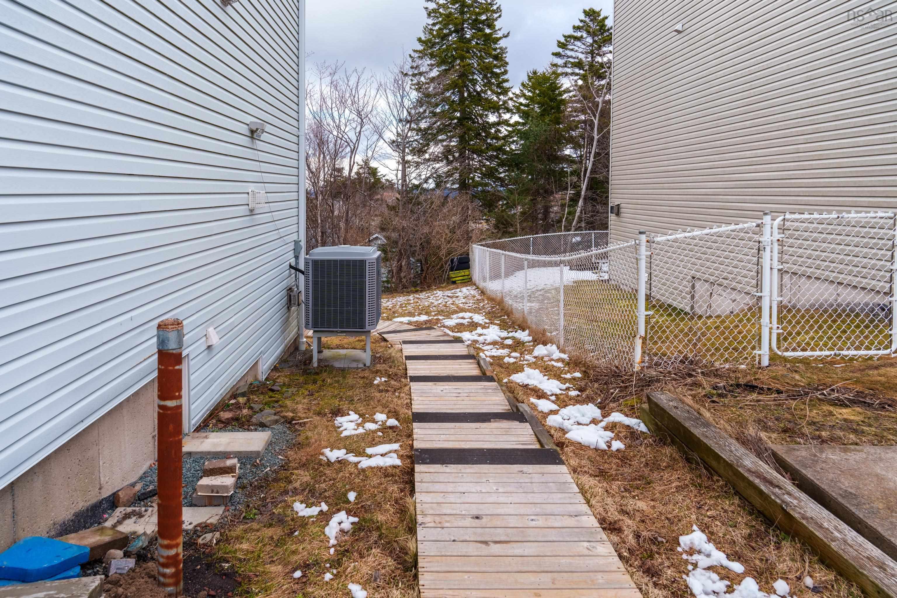 $539,900.00: 16 Peverill Court, Bedford