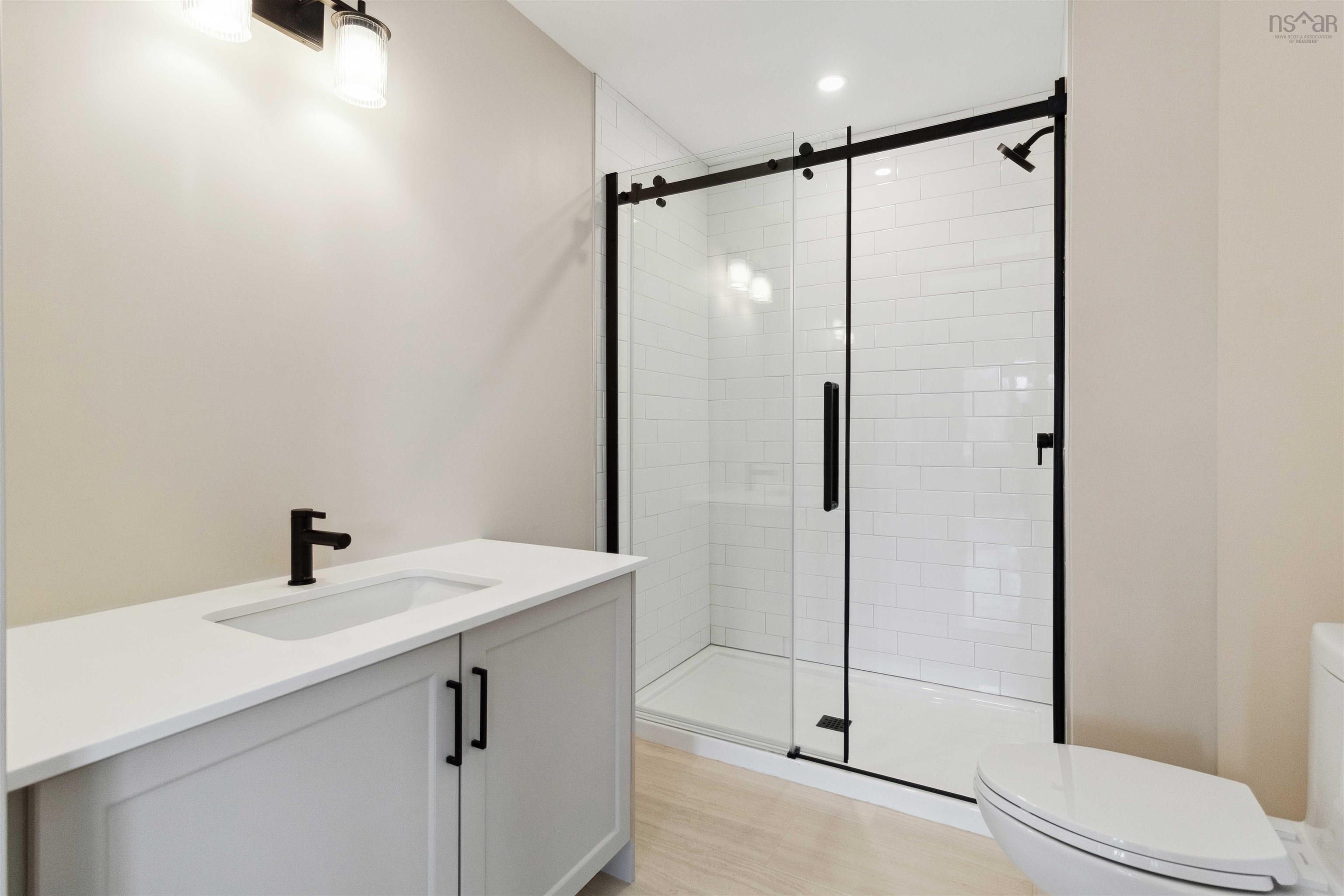 $519,900.00: 6 Sherwood, Enfield