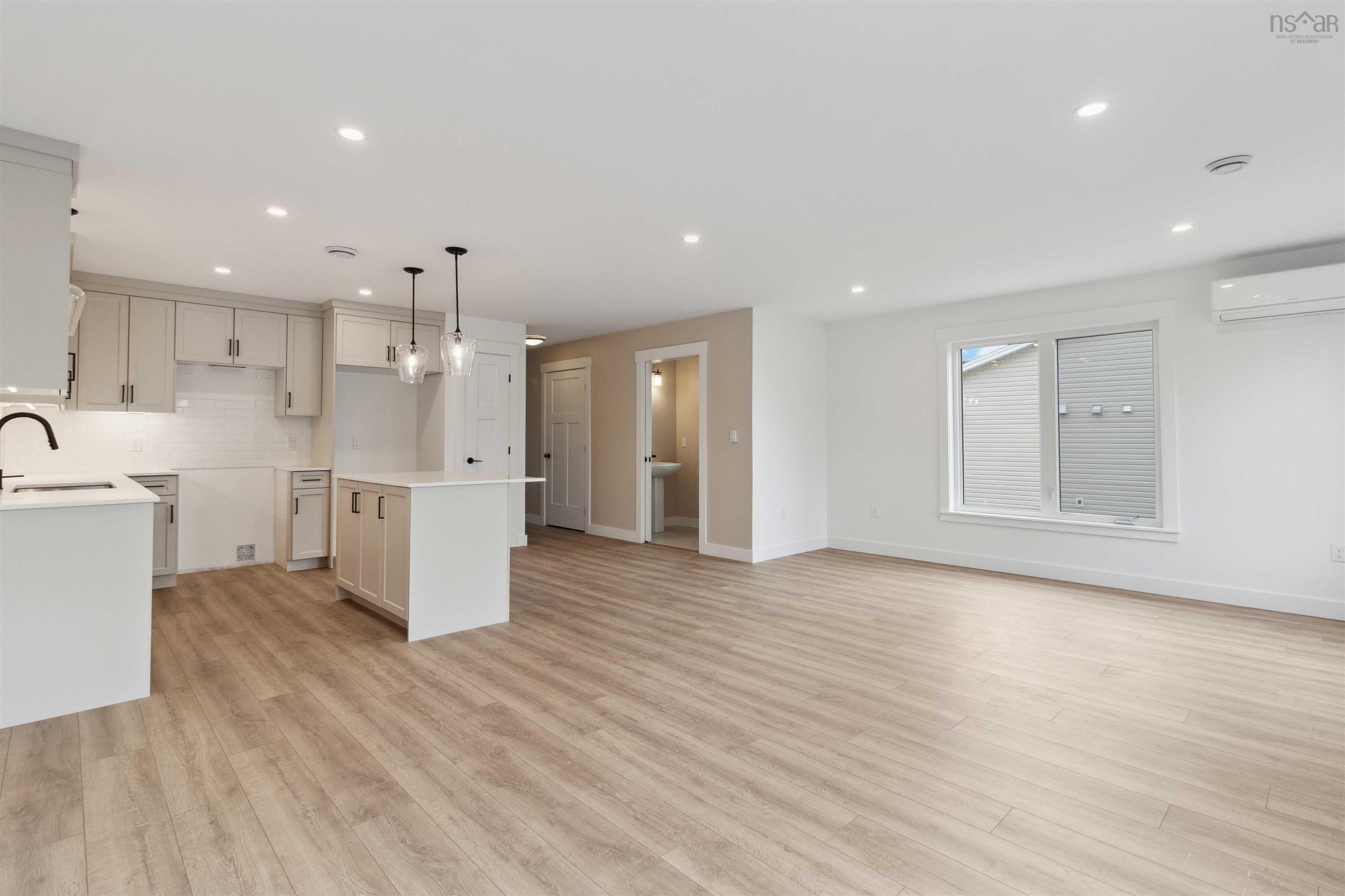 $519,900.00: 6 Sherwood, Enfield