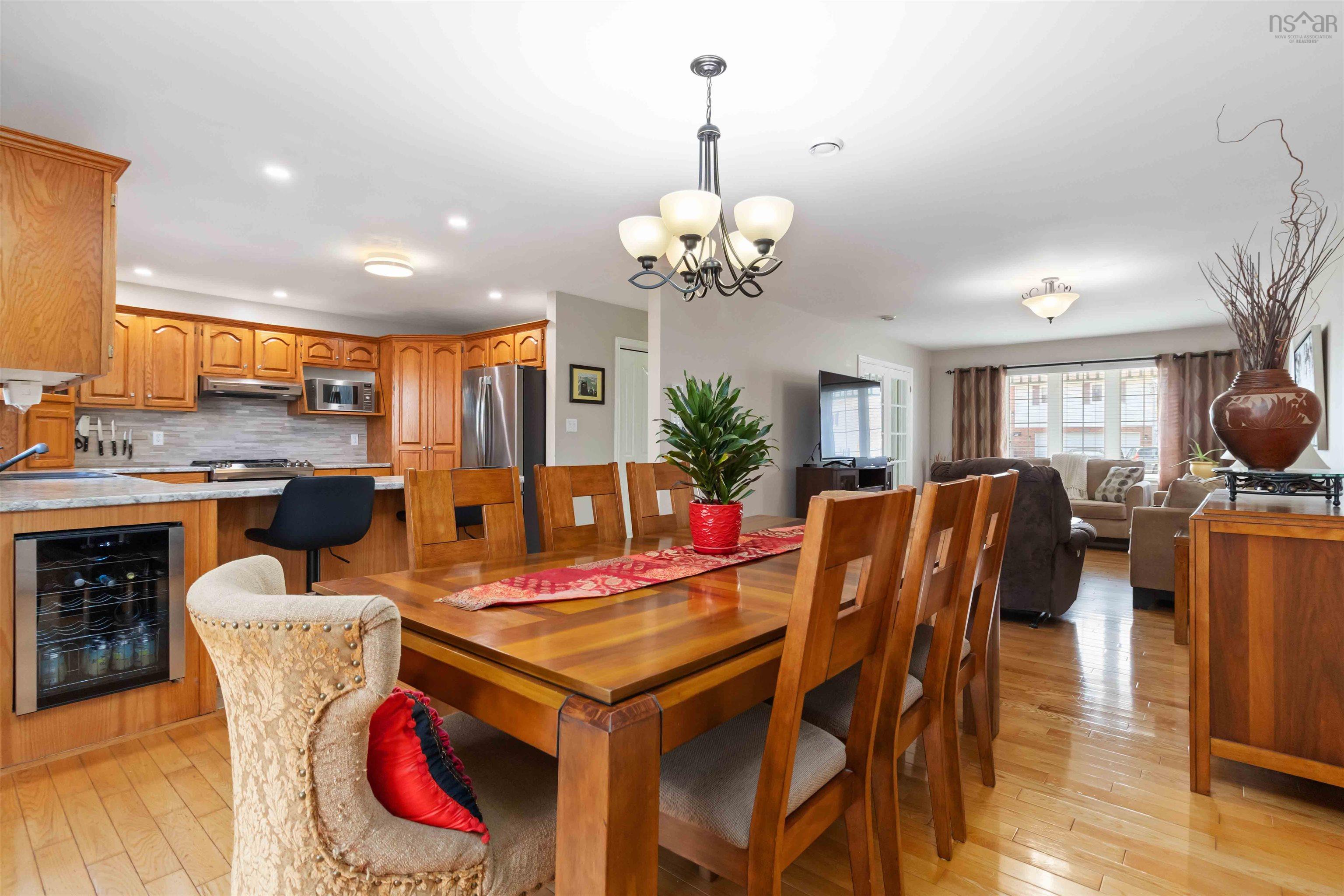 $629,000.00: 32 Hillview Drive, Dartmouth