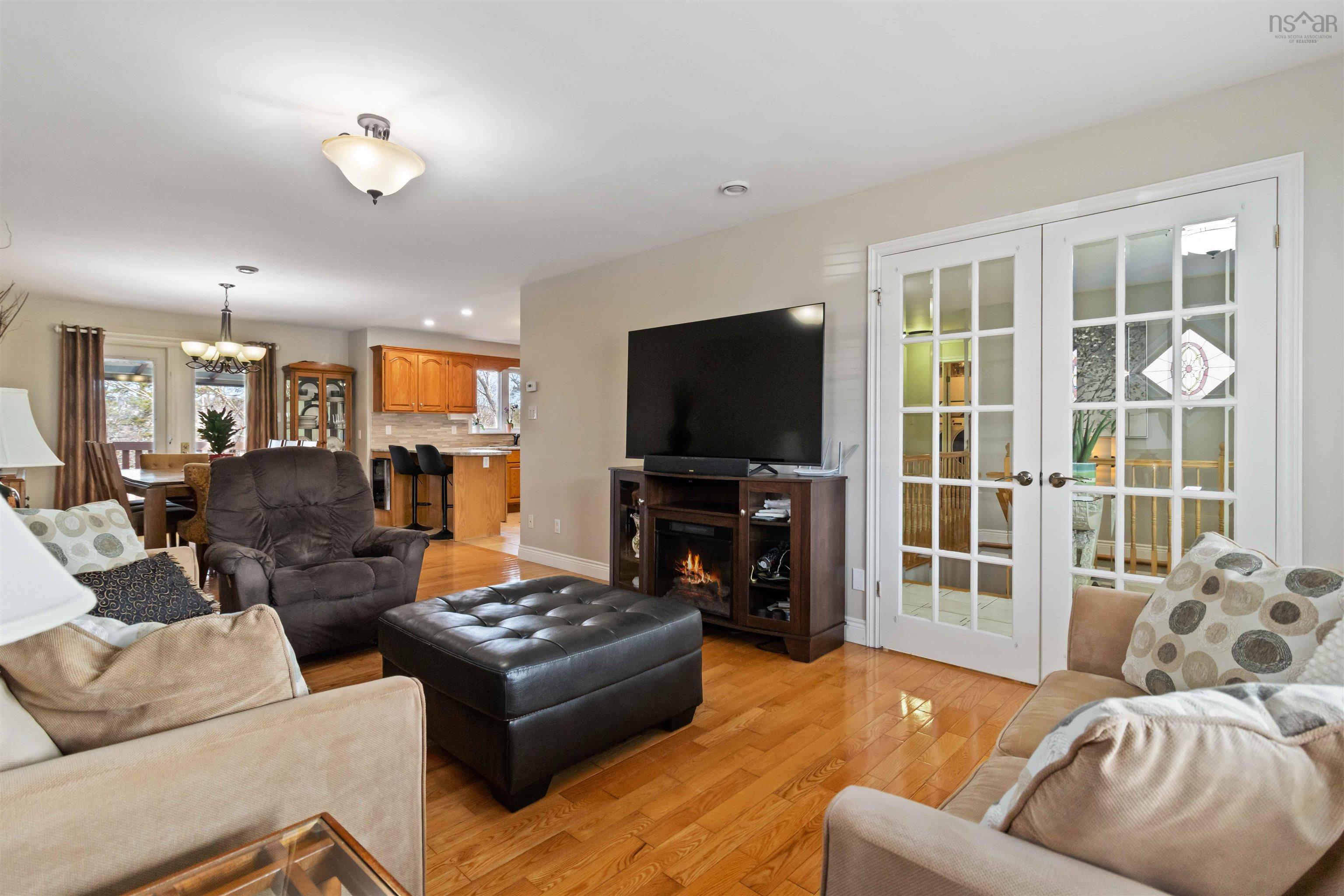 $629,000.00: 32 Hillview Drive, Dartmouth