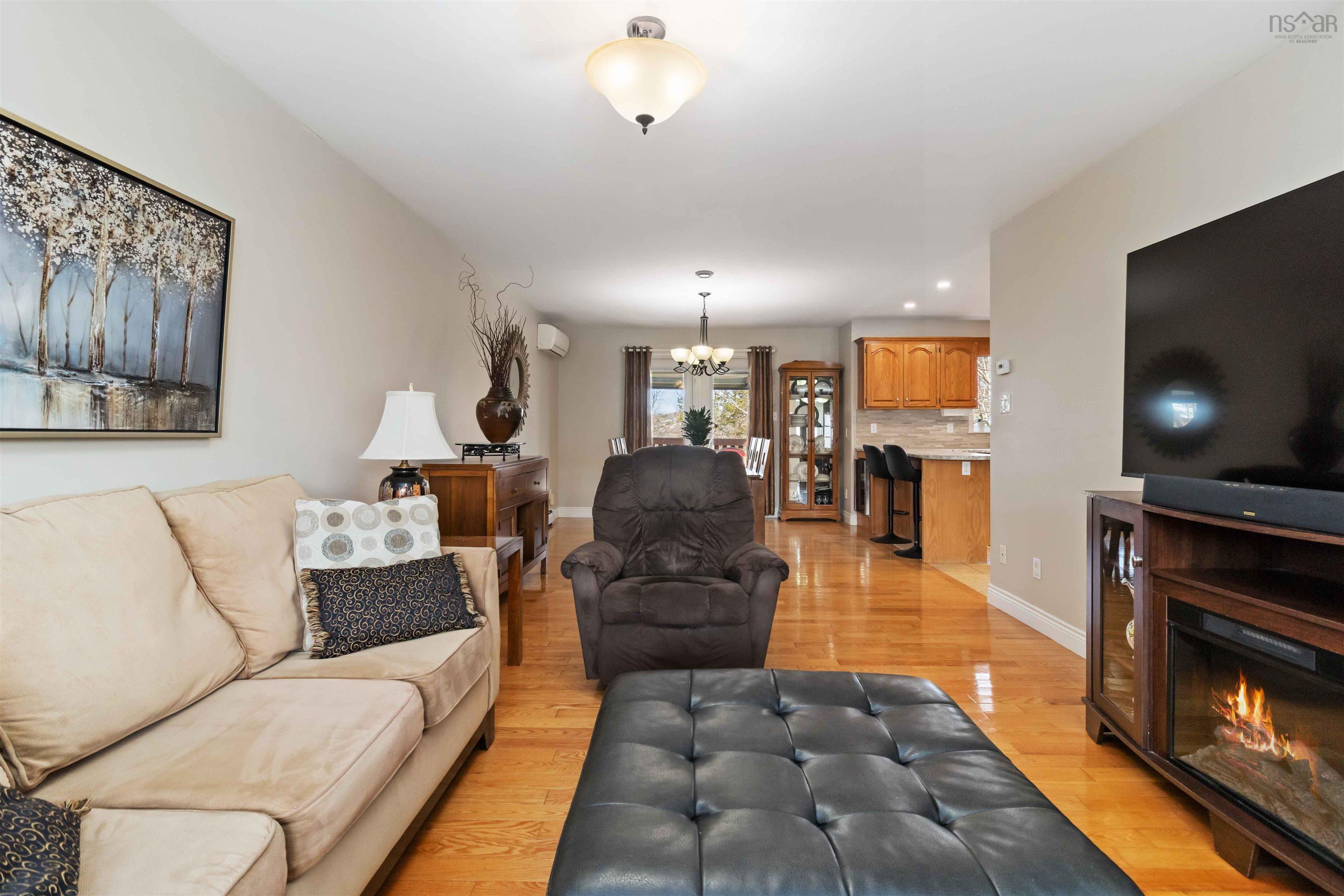 $629,000.00: 32 Hillview Drive, Dartmouth