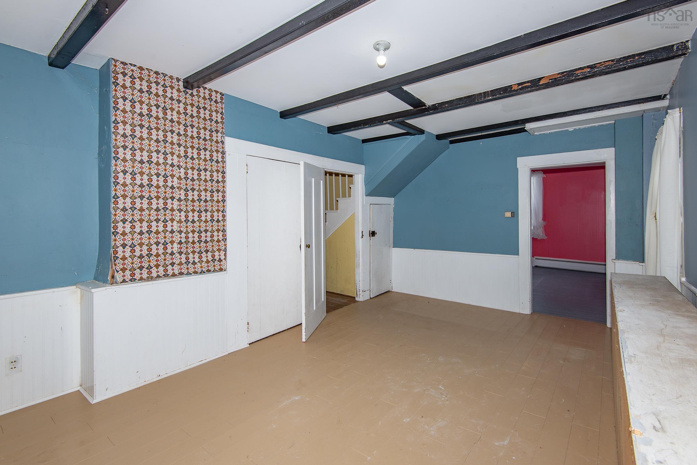 $130,000.00: 294 Fort Point Road, Weymouth North