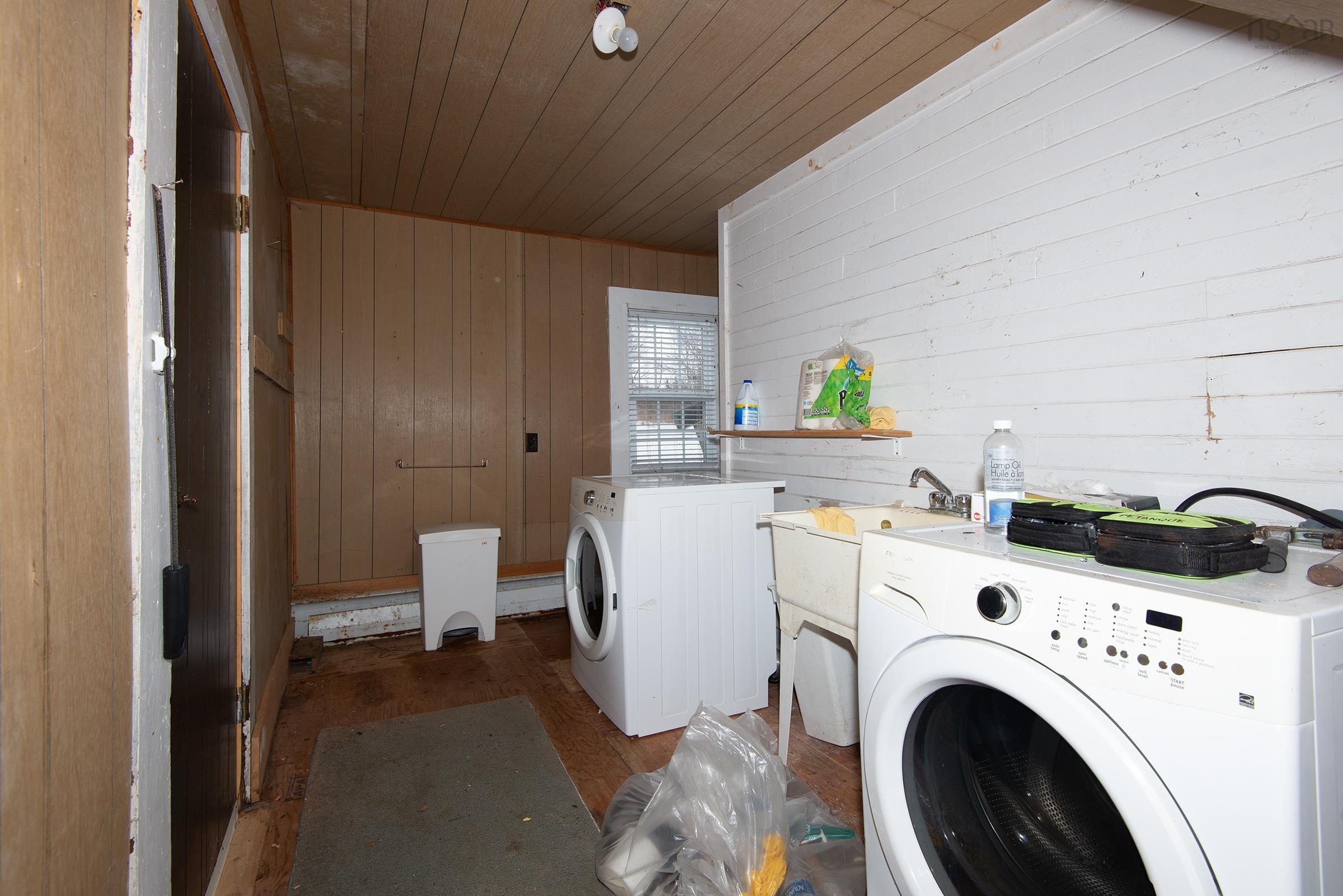 $130,000.00: 294 Fort Point Road, Weymouth North