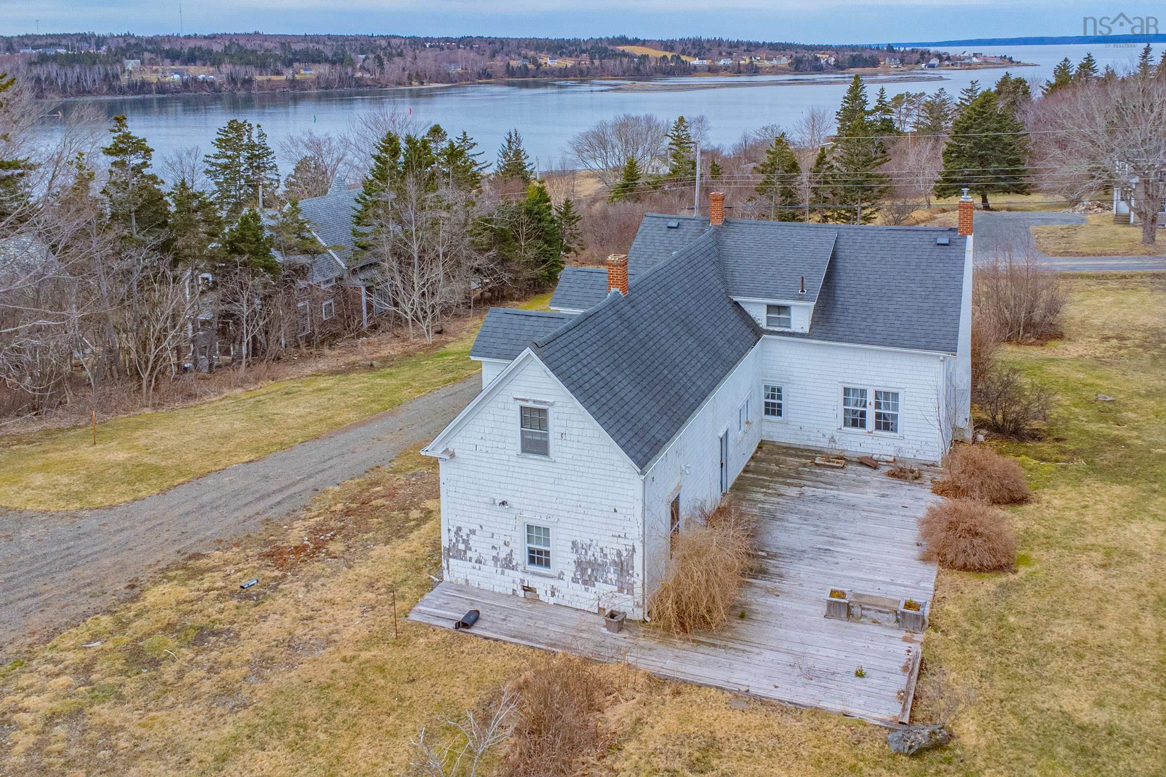 $130,000.00: 294 Fort Point Road, Weymouth North