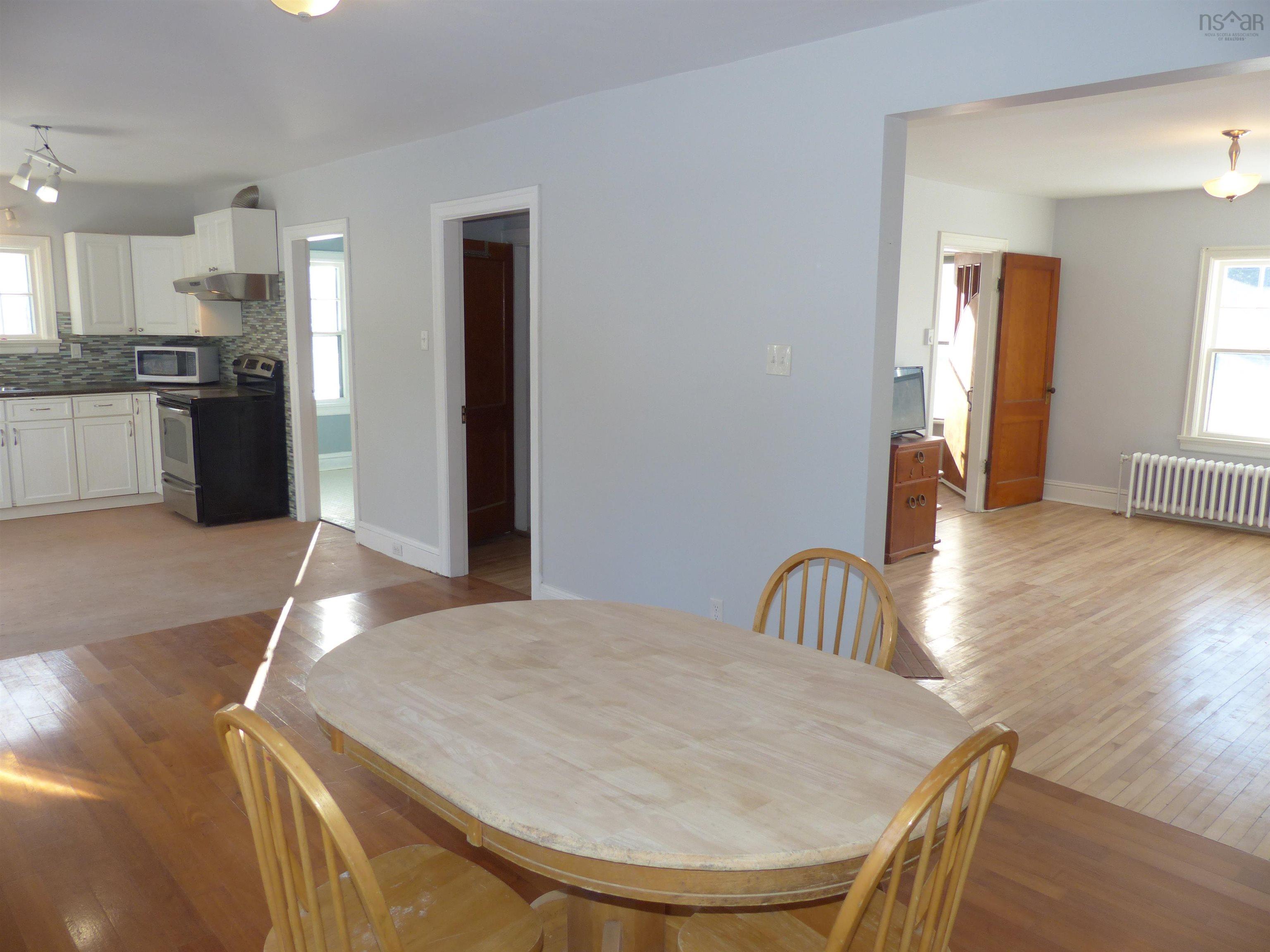 $389,900.00: 5393 Highway 3, Chester Basin