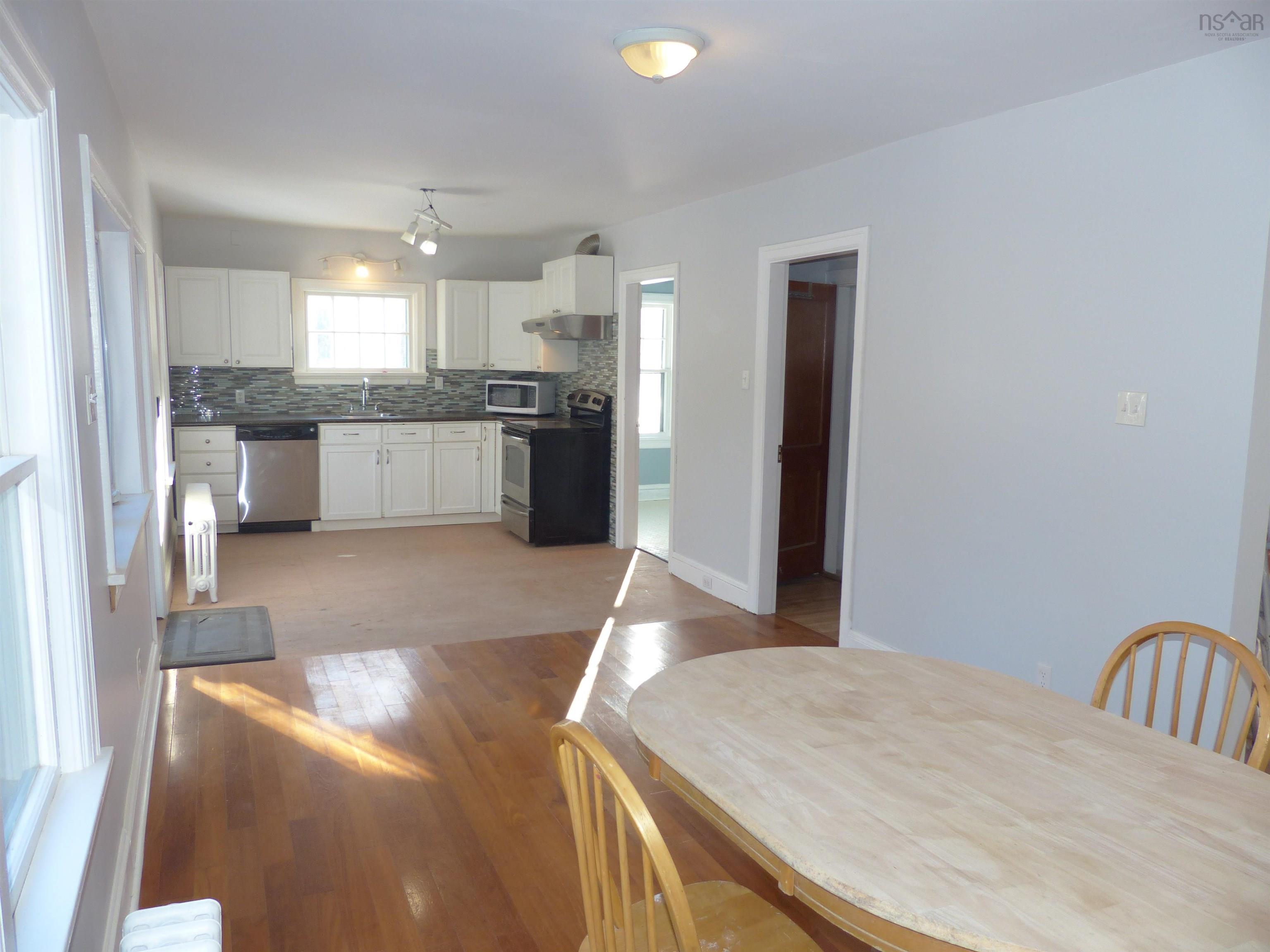 $389,900.00: 5393 Highway 3, Chester Basin
