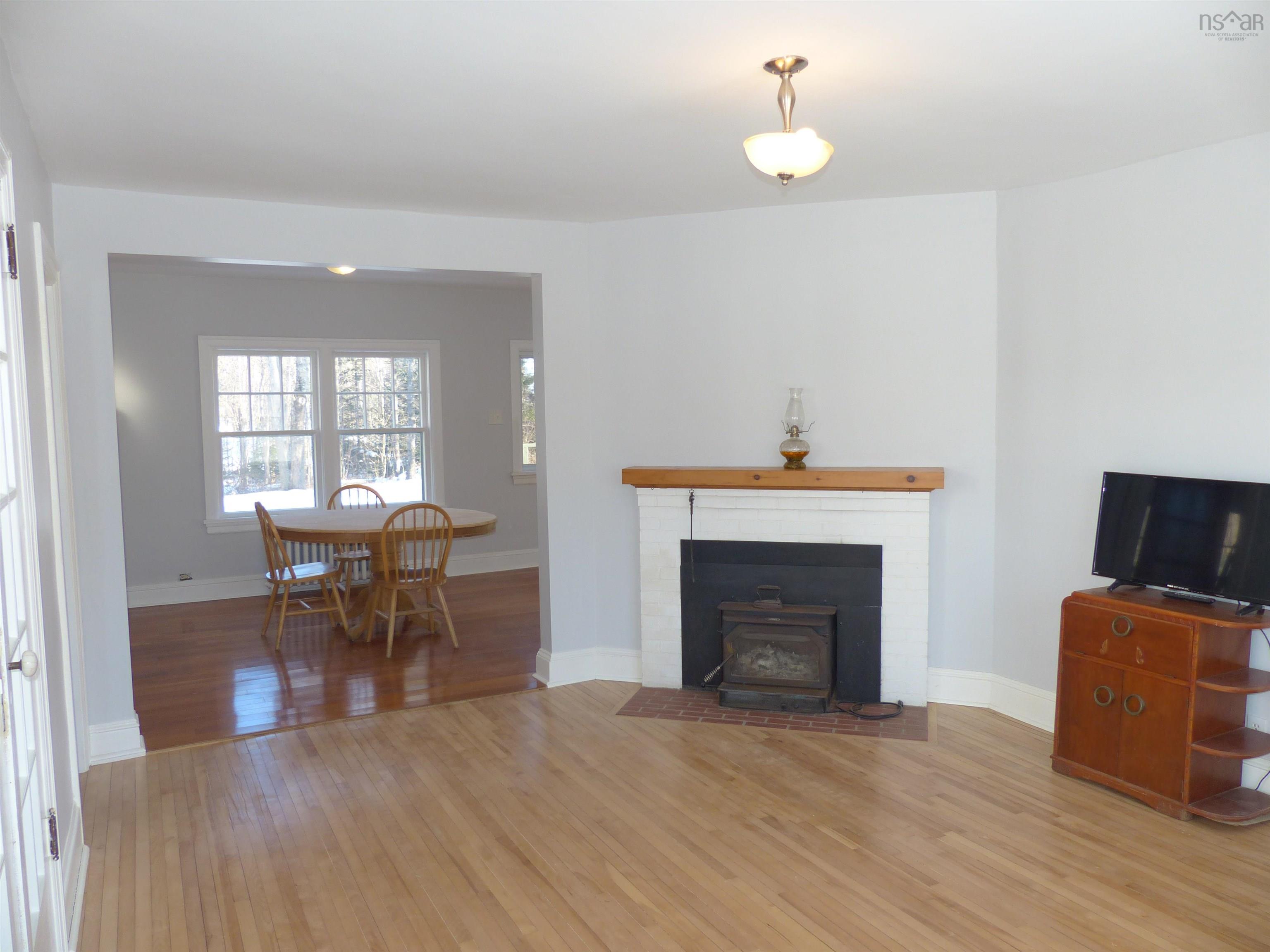 $389,900.00: 5393 Highway 3, Chester Basin