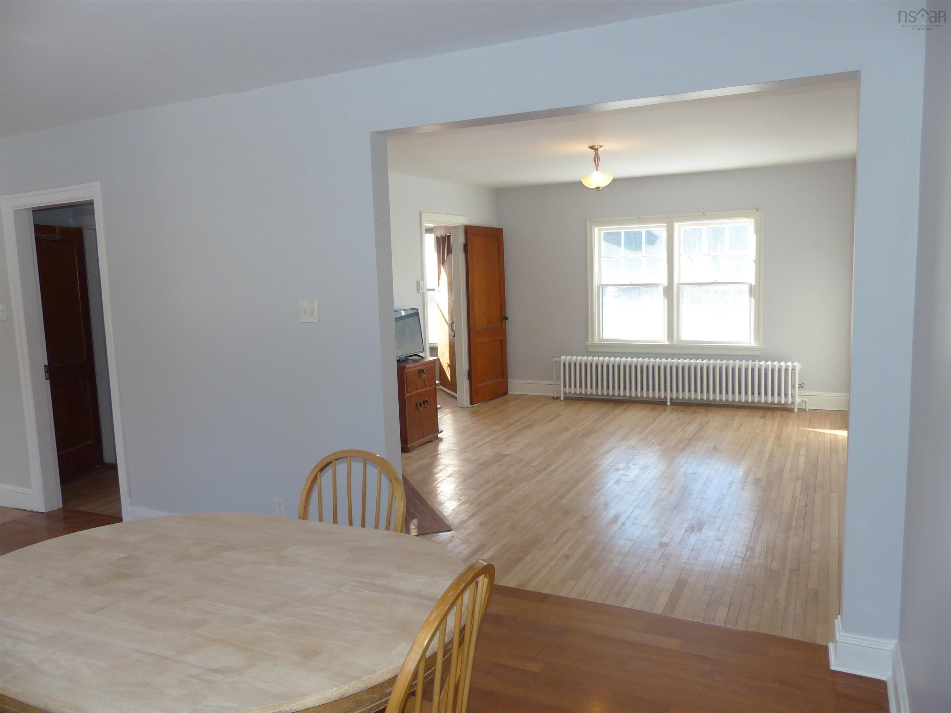 $389,900.00: 5393 Highway 3, Chester Basin