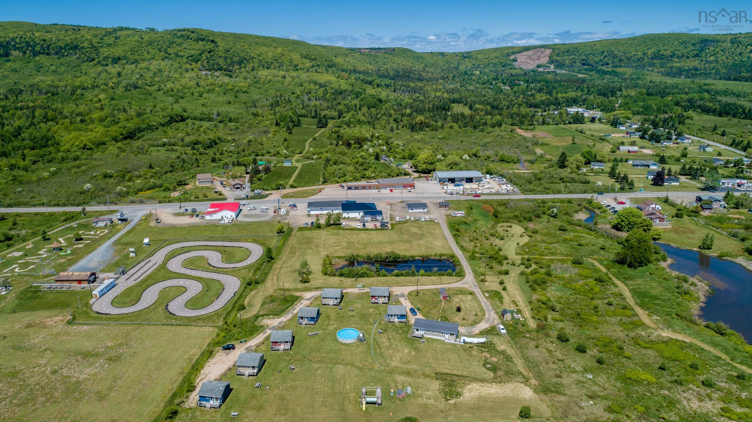 $1,200,000.00: 4752 Highway 1, Granville Ferry