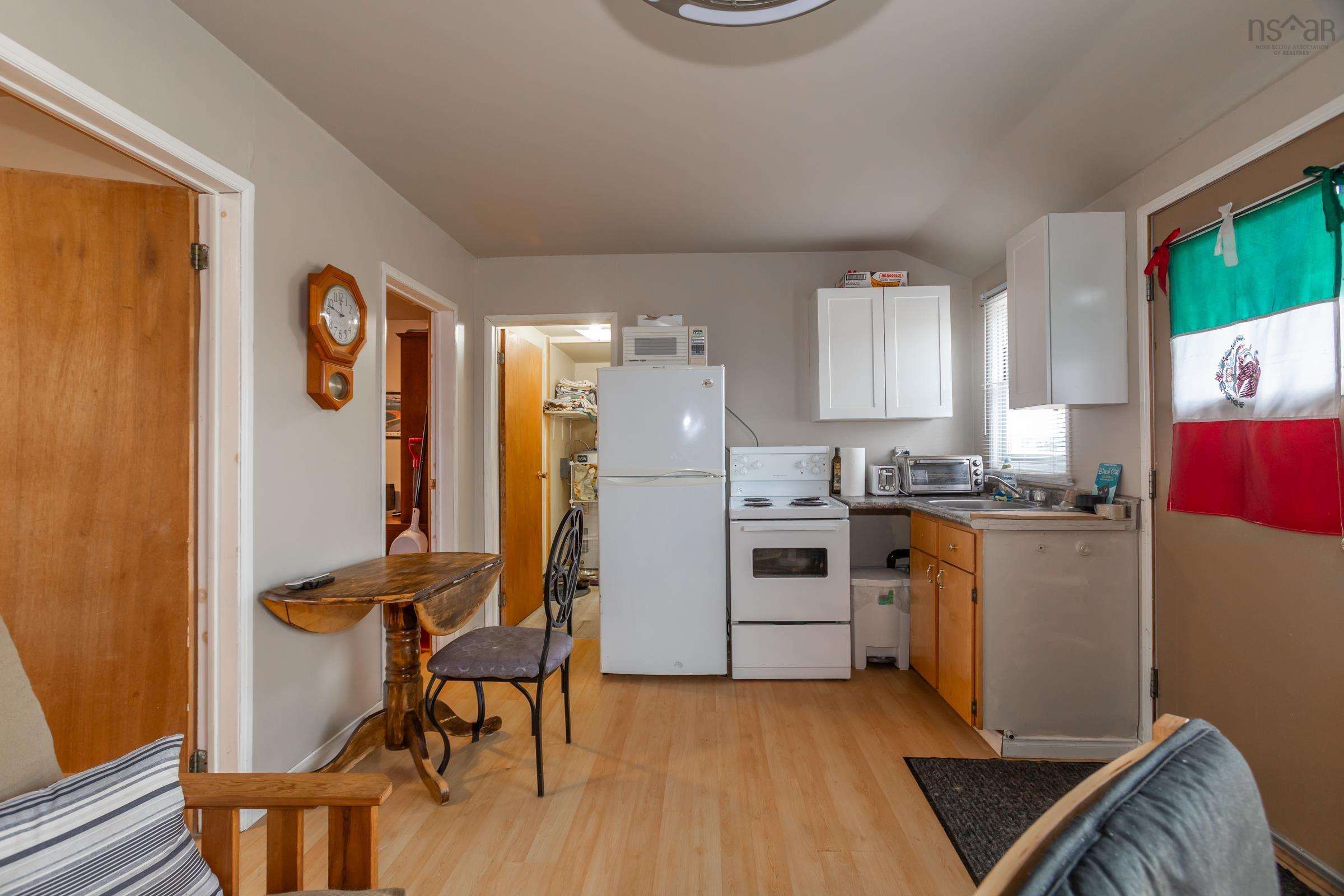 $1,200,000.00: 4752 Highway 1, Granville Ferry