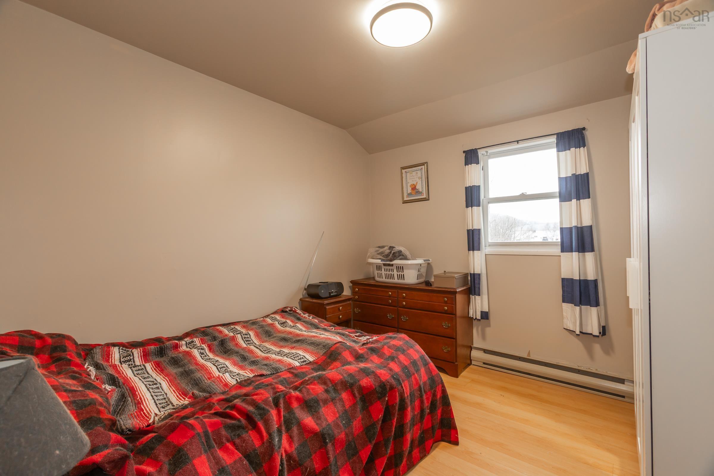 $1,200,000.00: 4752 Highway 1, Granville Ferry
