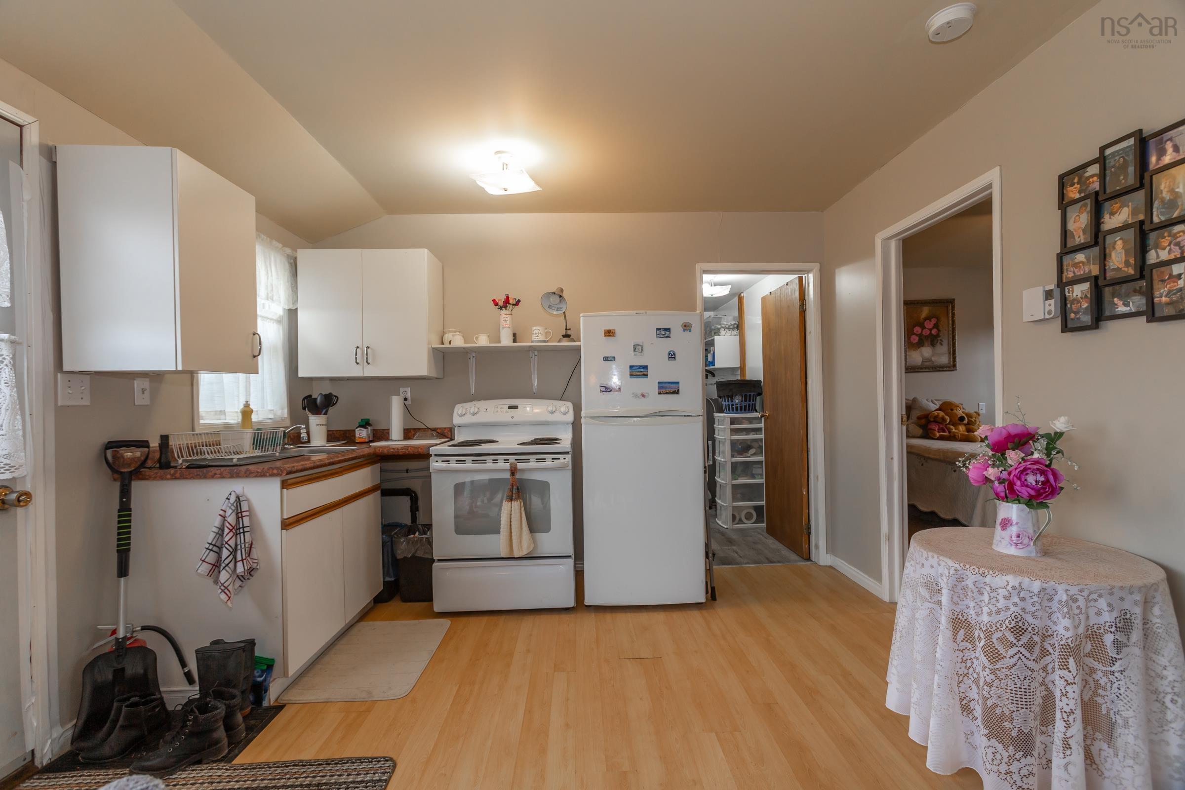 $1,200,000.00: 4752 Highway 1, Granville Ferry
