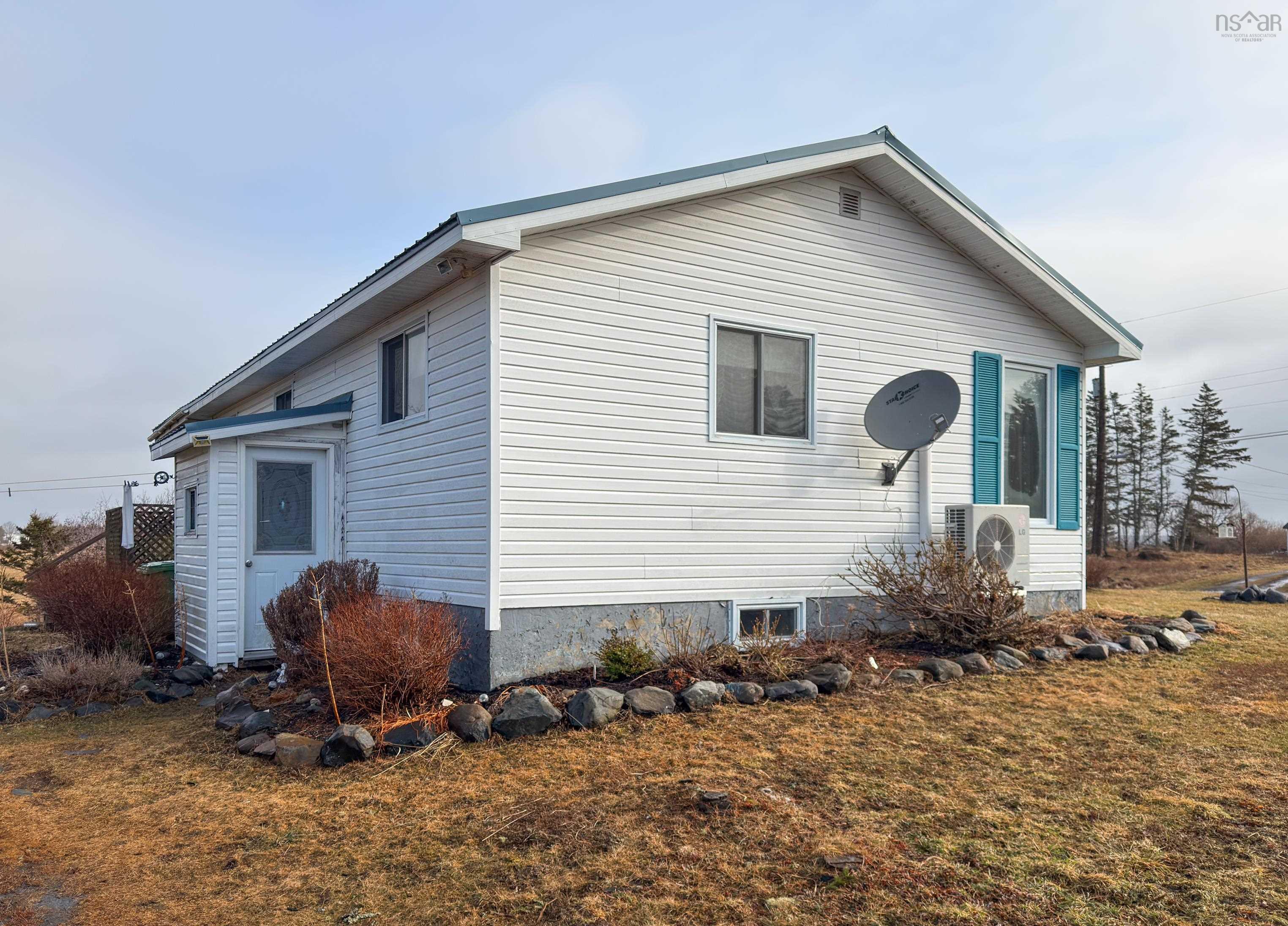 $249,900.00: 268 Lakeside Road, Hebron