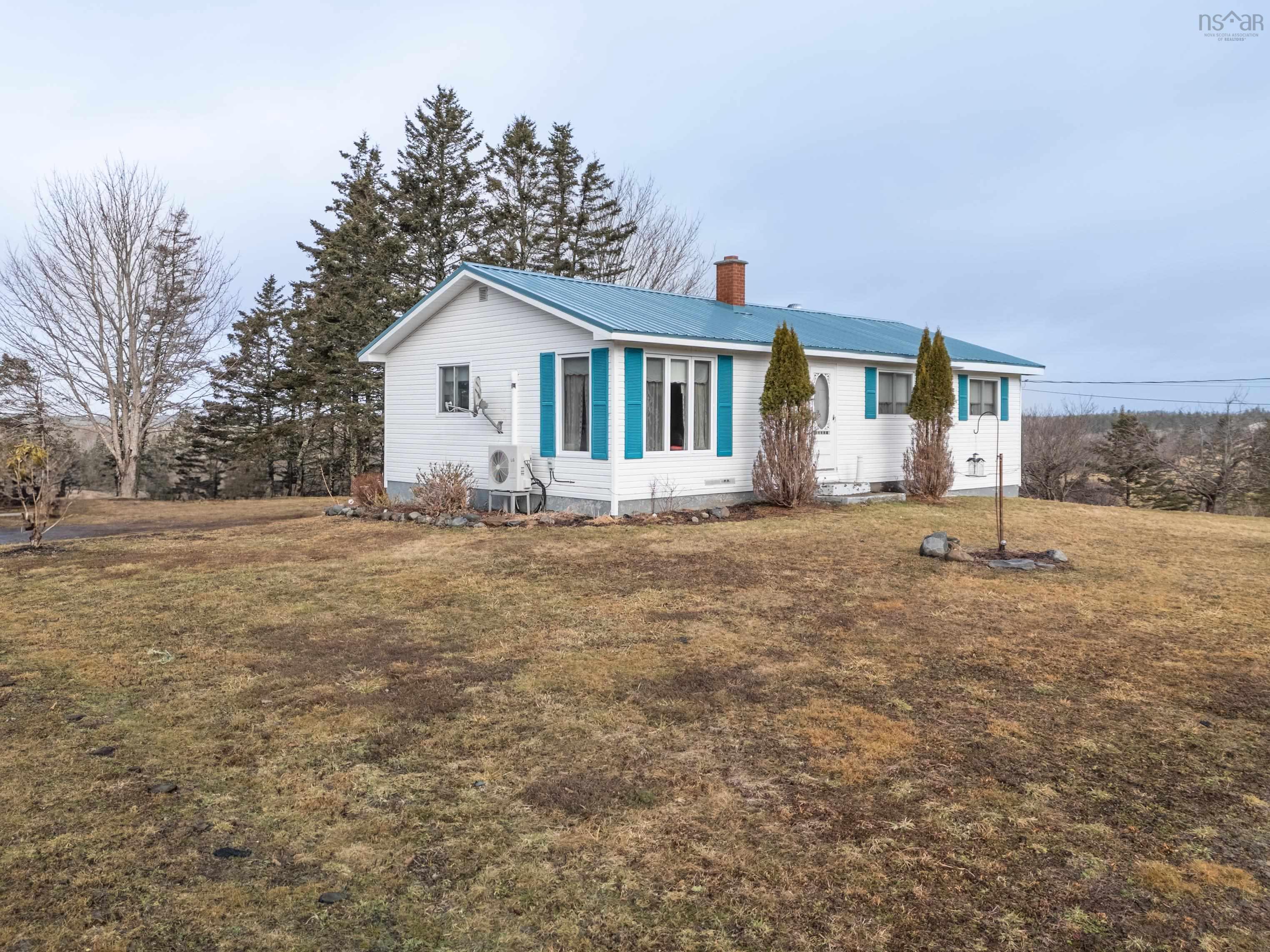 $249,900.00: 268 Lakeside Road, Hebron