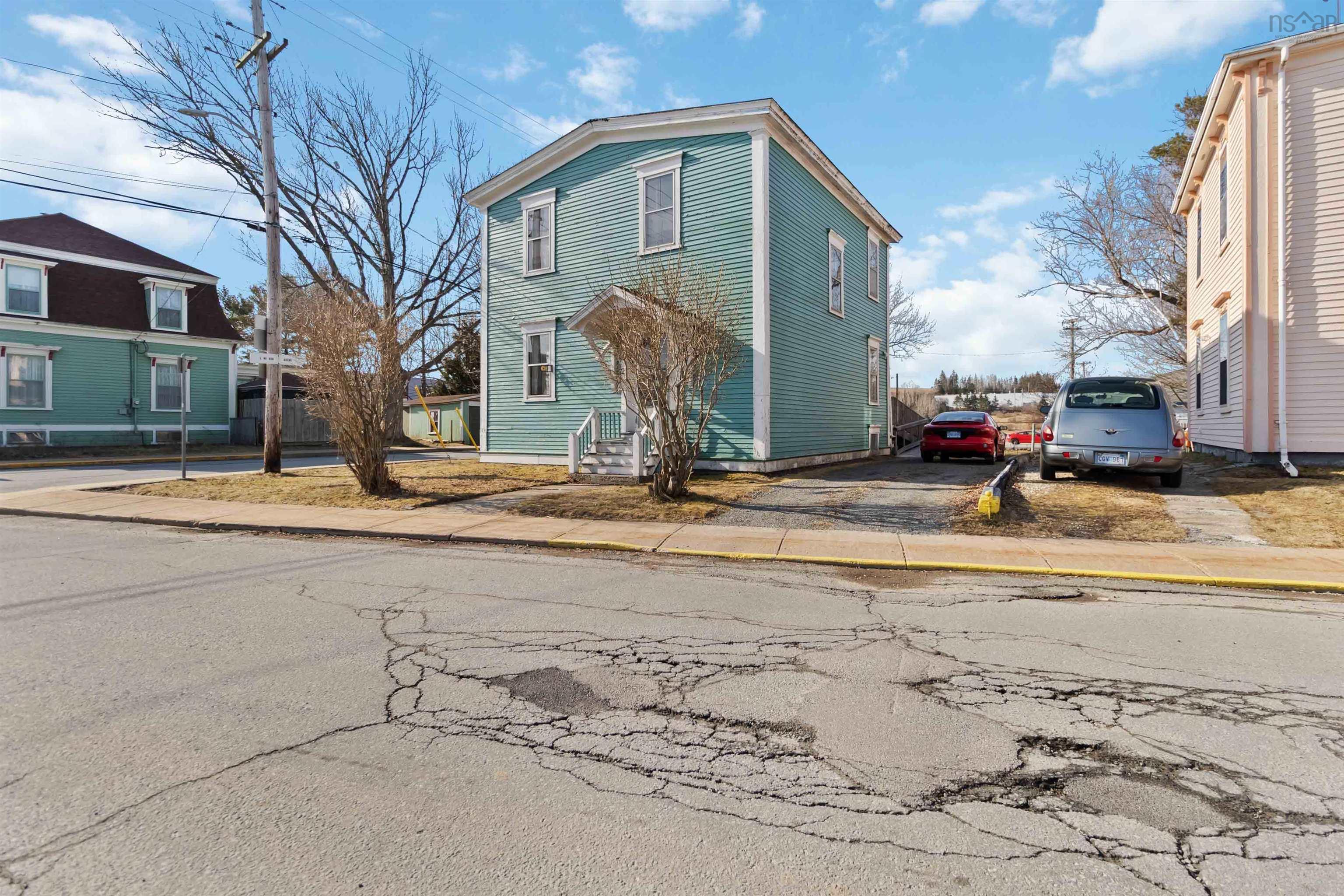 $395,900.00: 21 Green Street, Lunenburg