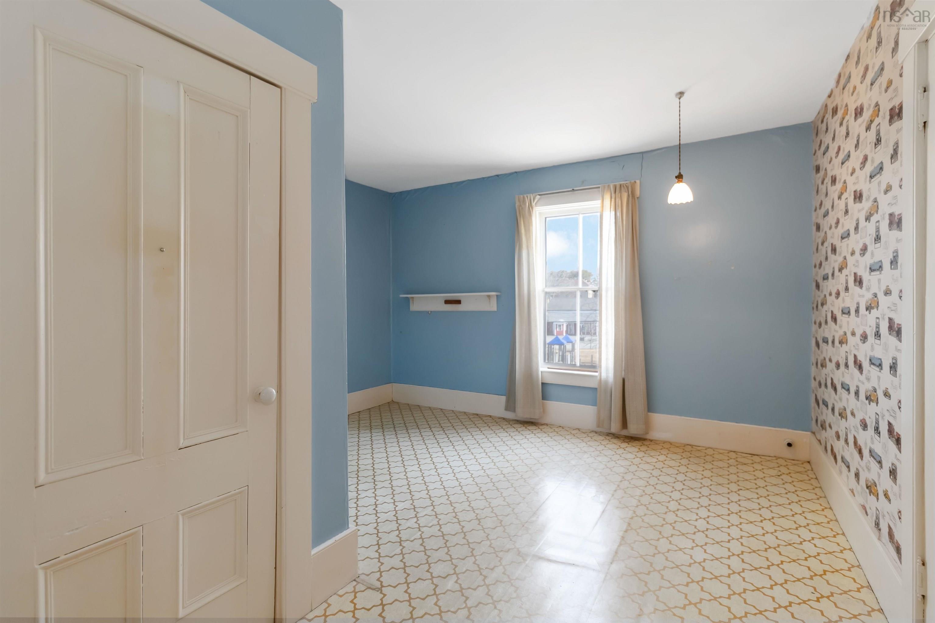 $395,900.00: 21 Green Street, Lunenburg