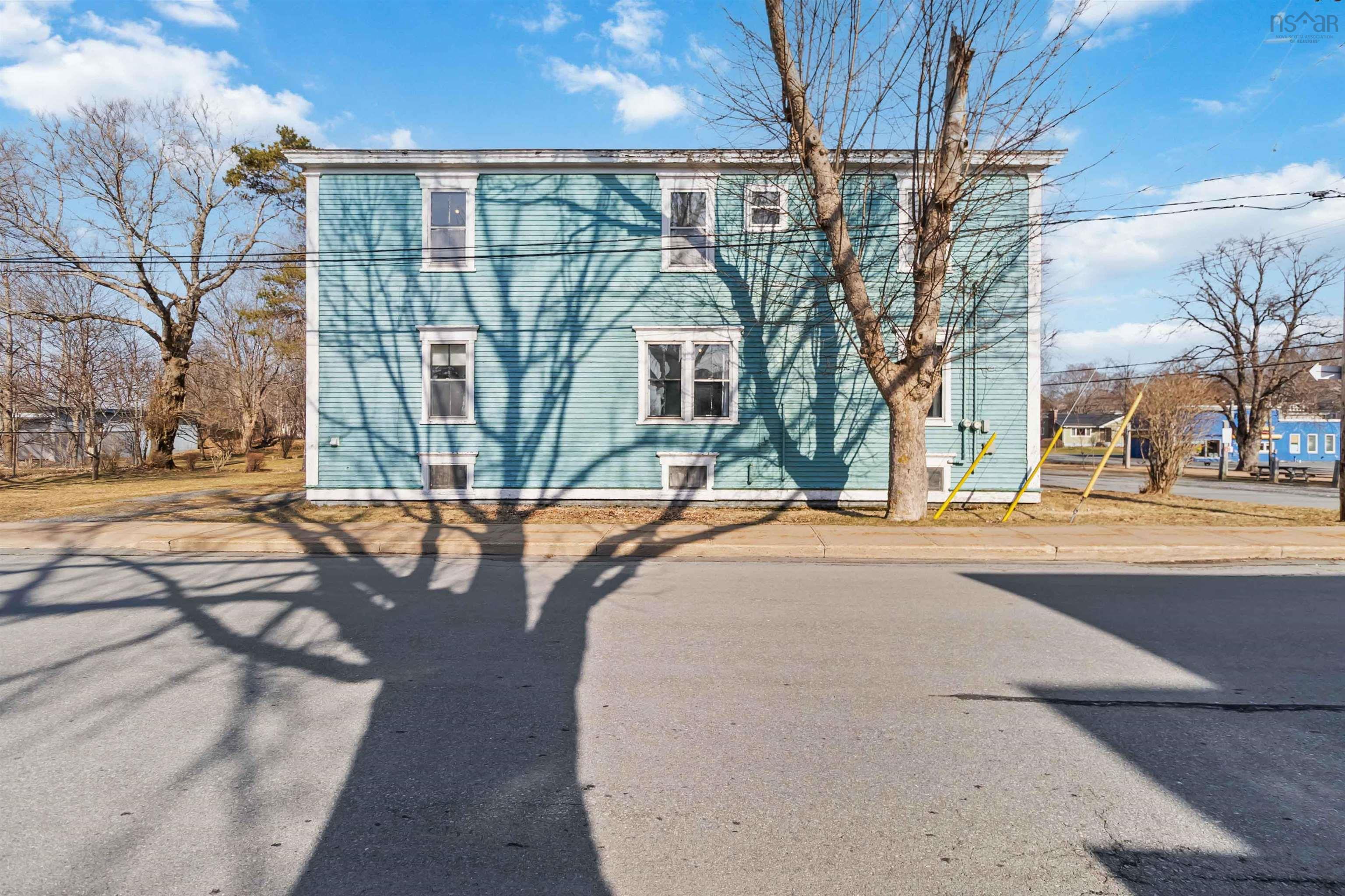 $395,900.00: 21 Green Street, Lunenburg