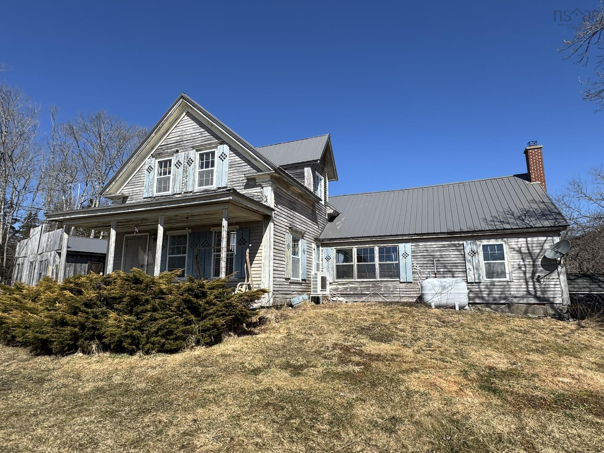 $399,000.00: 7584 Highway 3, Summerville Centre