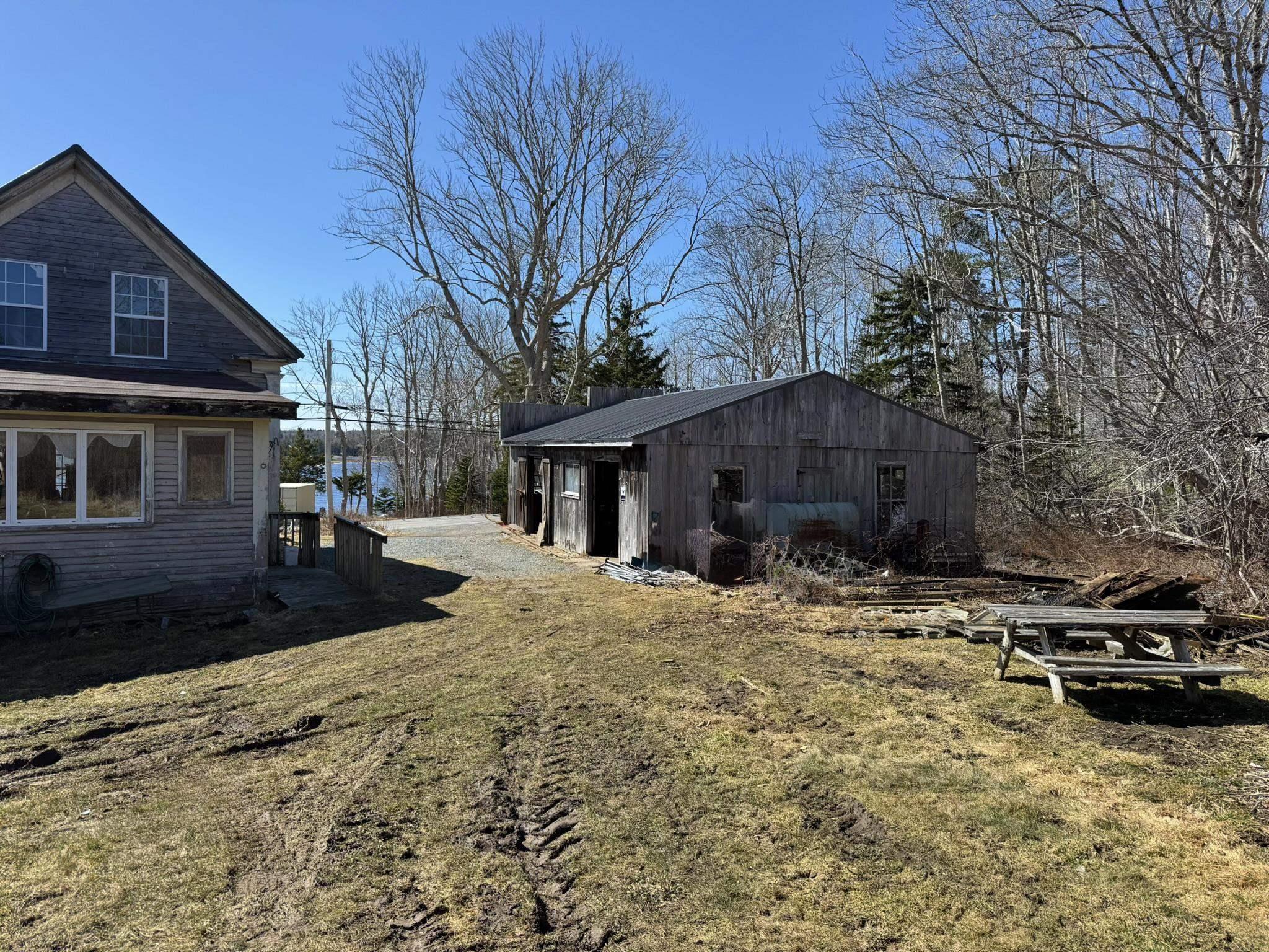$399,000.00: 7584 Highway 3, Summerville Centre
