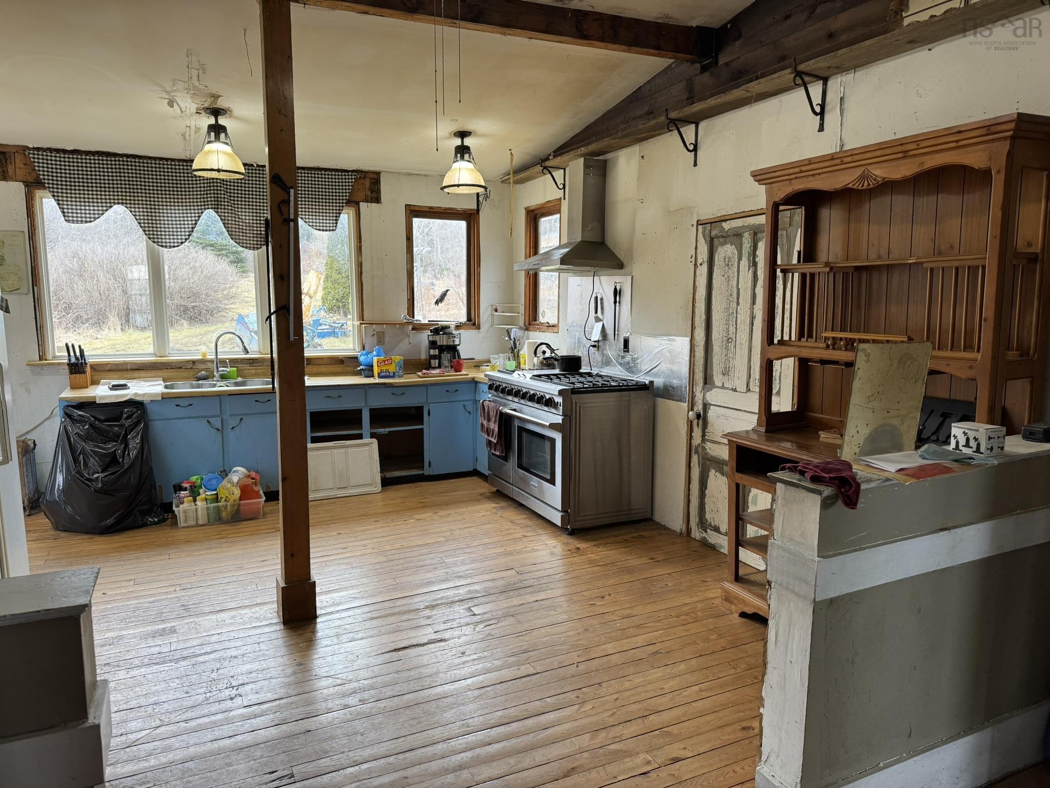 $399,000.00: 7584 Highway 3, Summerville Centre