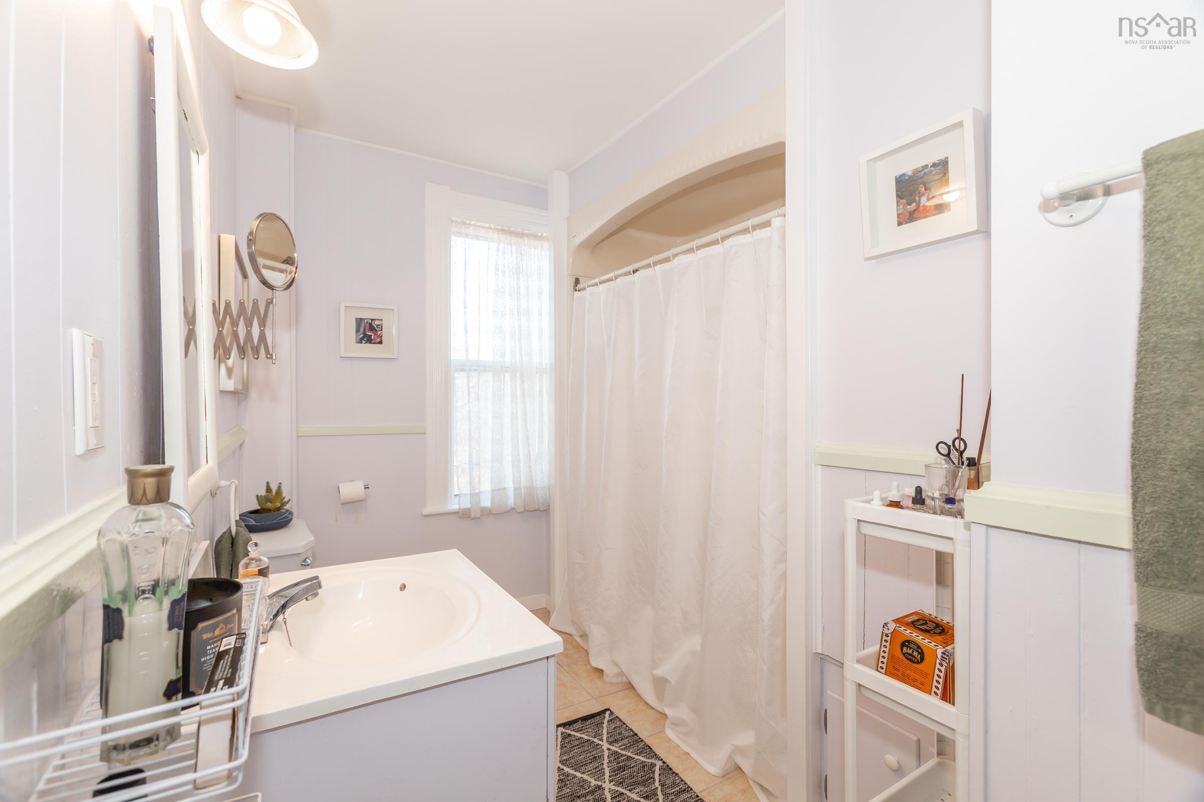 $565,000.00: 703 Saint George Street, Annapolis Royal