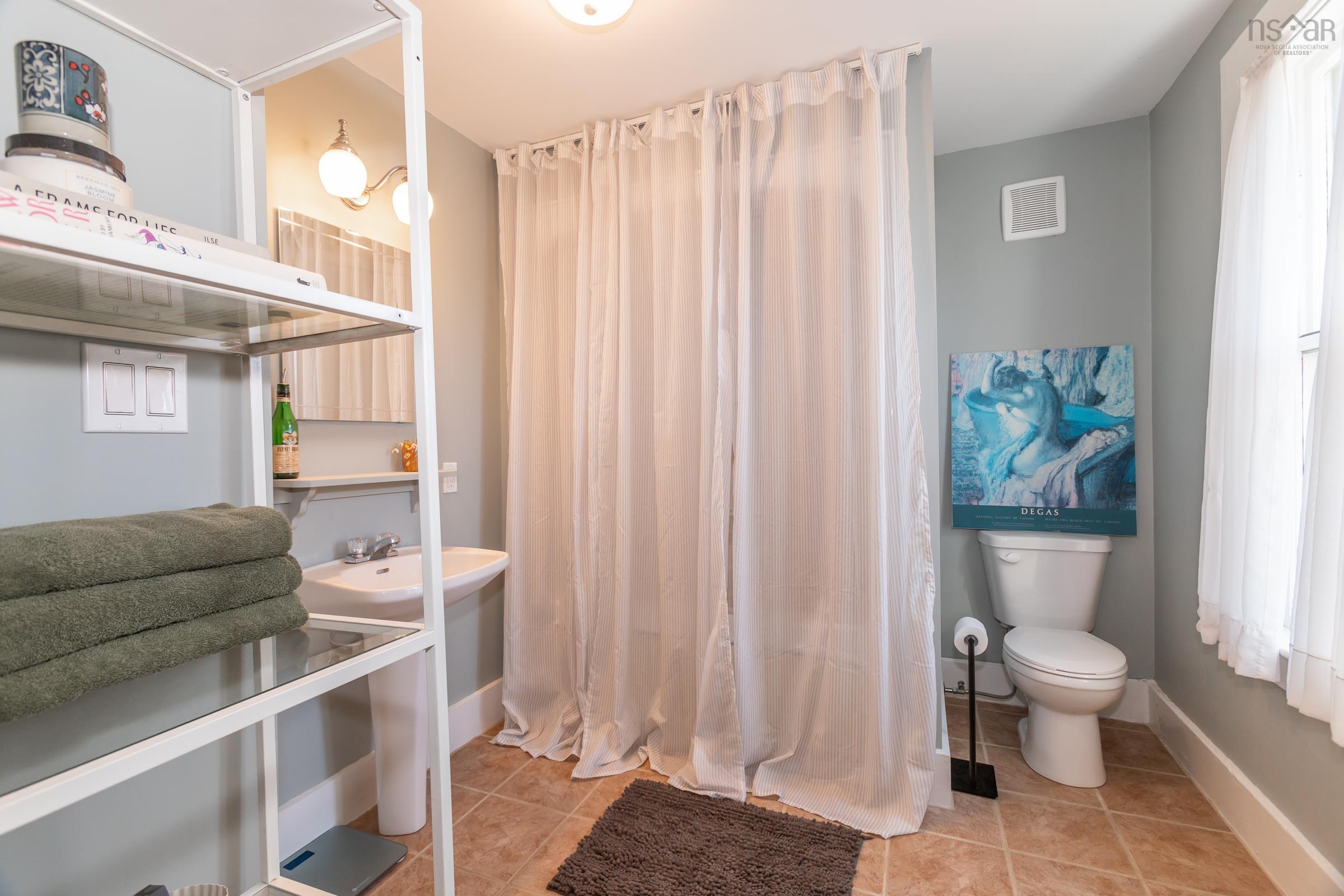 $565,000.00: 703 Saint George Street, Annapolis Royal