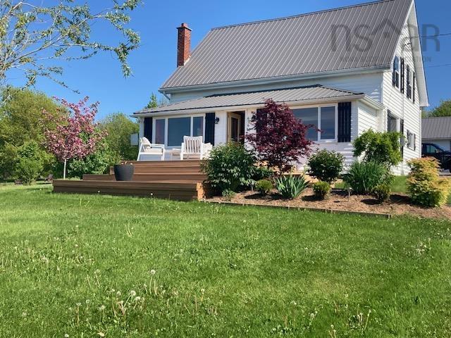 $549,900.00: 676 201 Highway, Moschelle