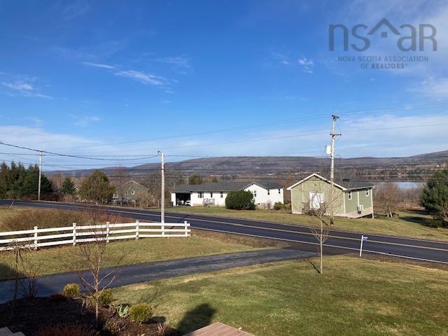 $549,900.00: 676 201 Highway, Moschelle