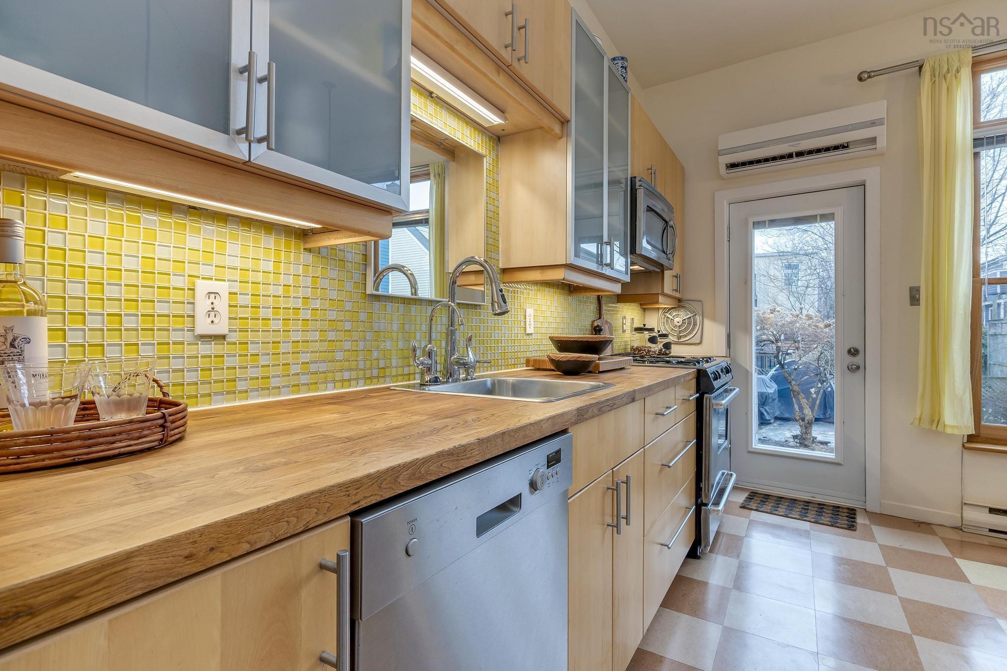 $699,000.00: 5658 Nora Bernard Street, Halifax
