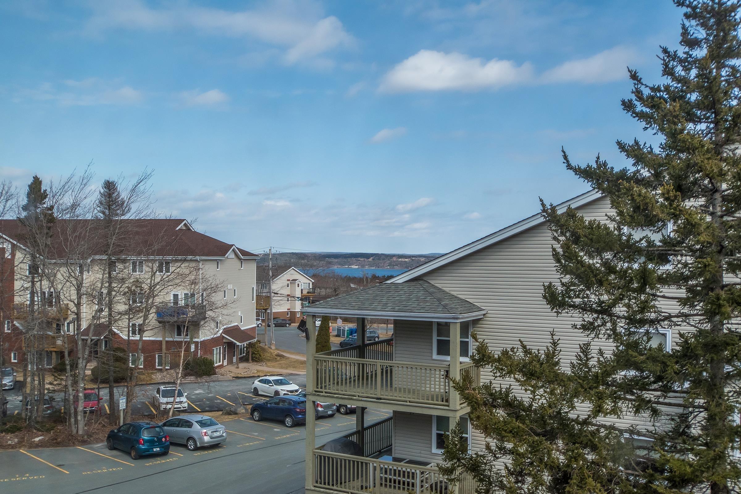 $419,900.00: 304 45 Chelton Woods Lane, Halifax