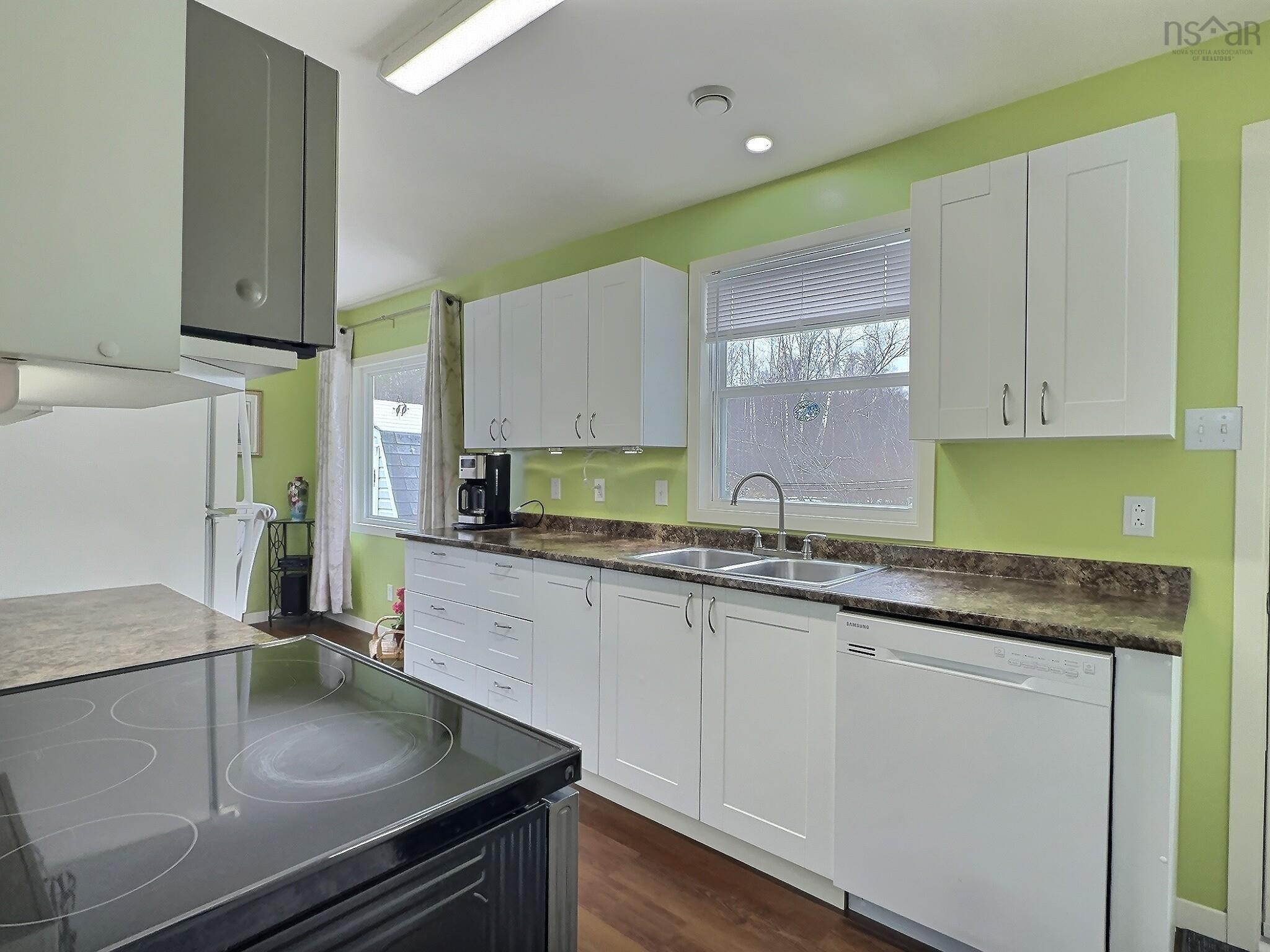 $359,000.00: 136 Mclean Street, Truro