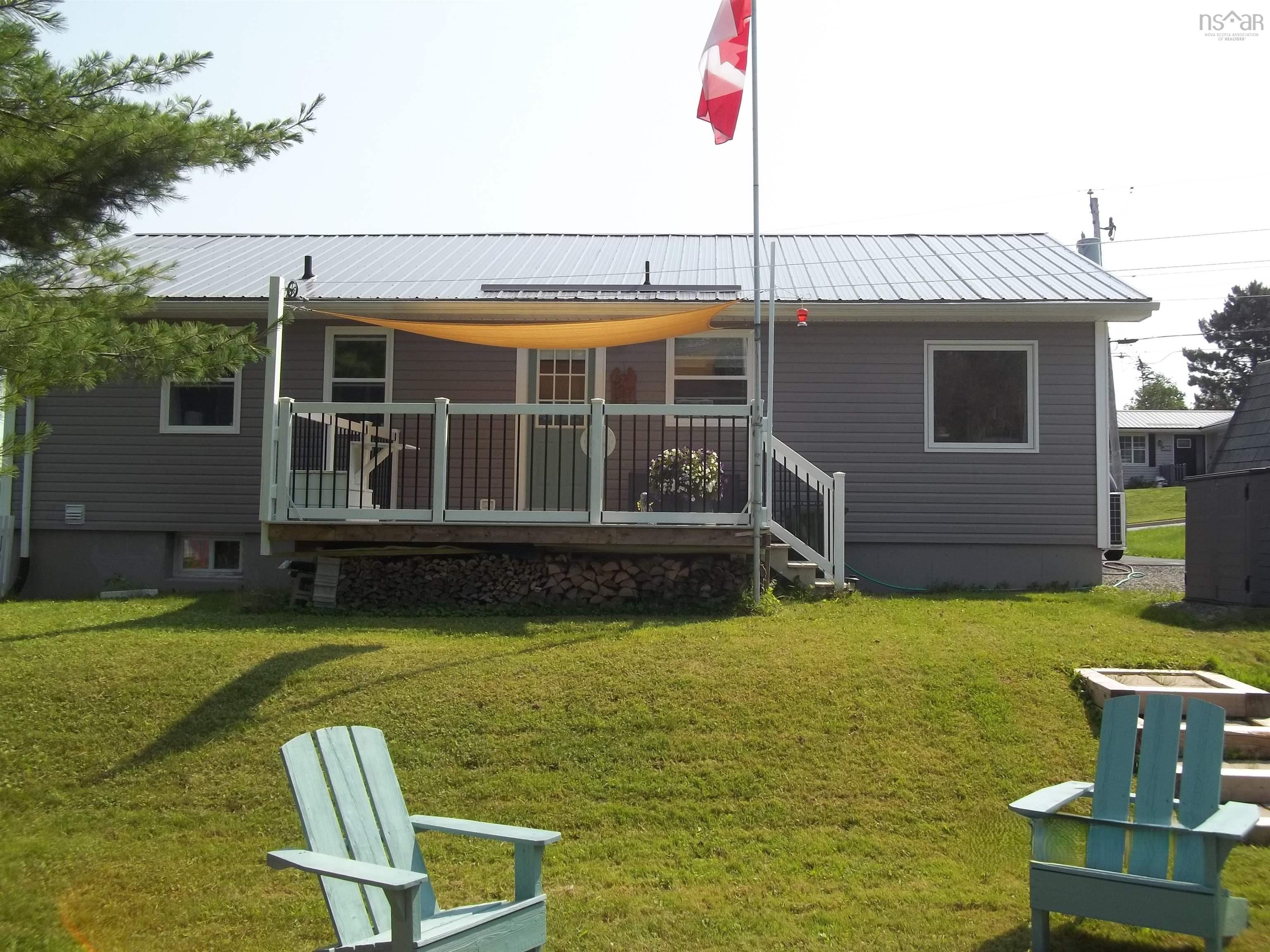 $359,000.00: 136 Mclean Street, Truro