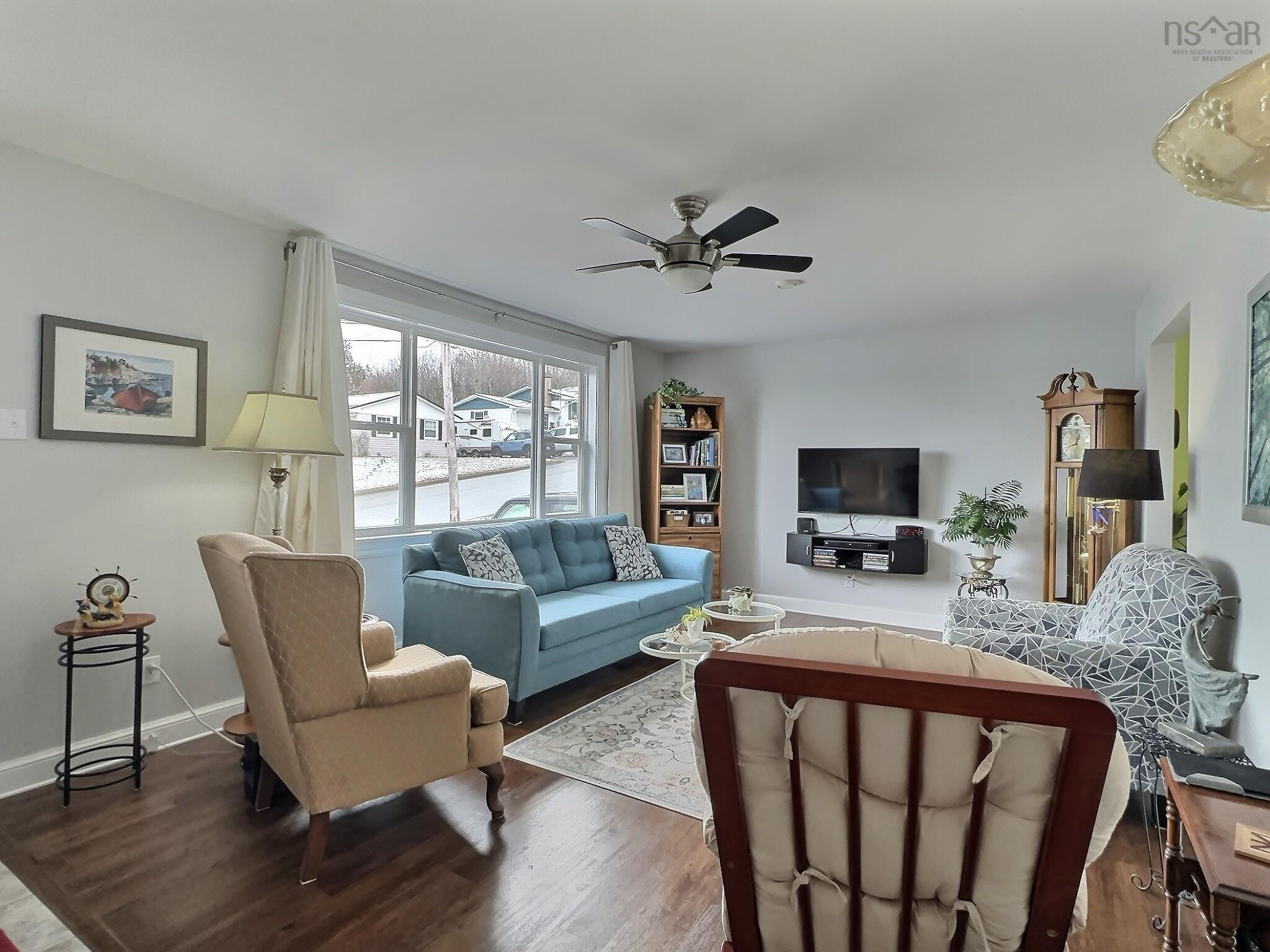 $359,000.00: 136 Mclean Street, Truro