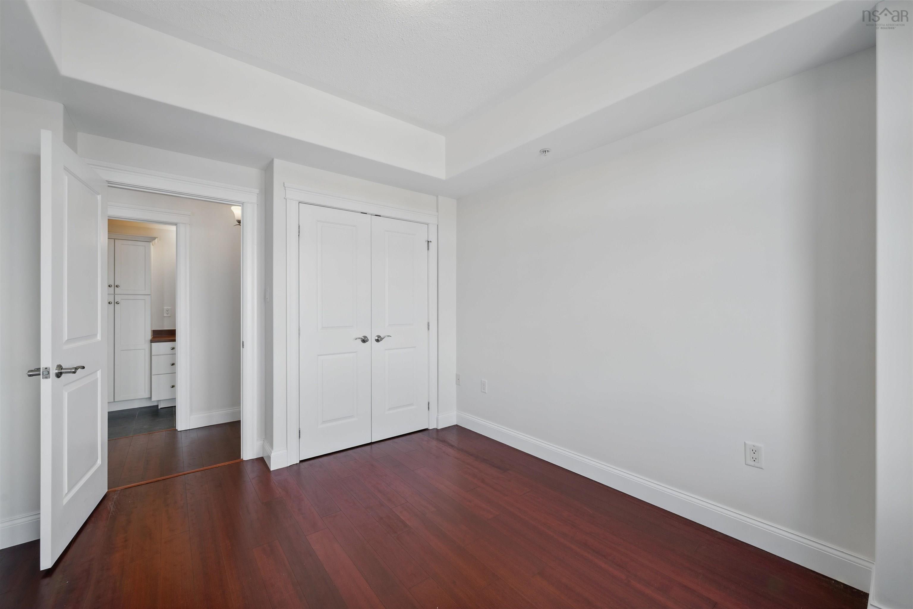 $469,900.00: 912 60 Walter Havill Drive, Halifax