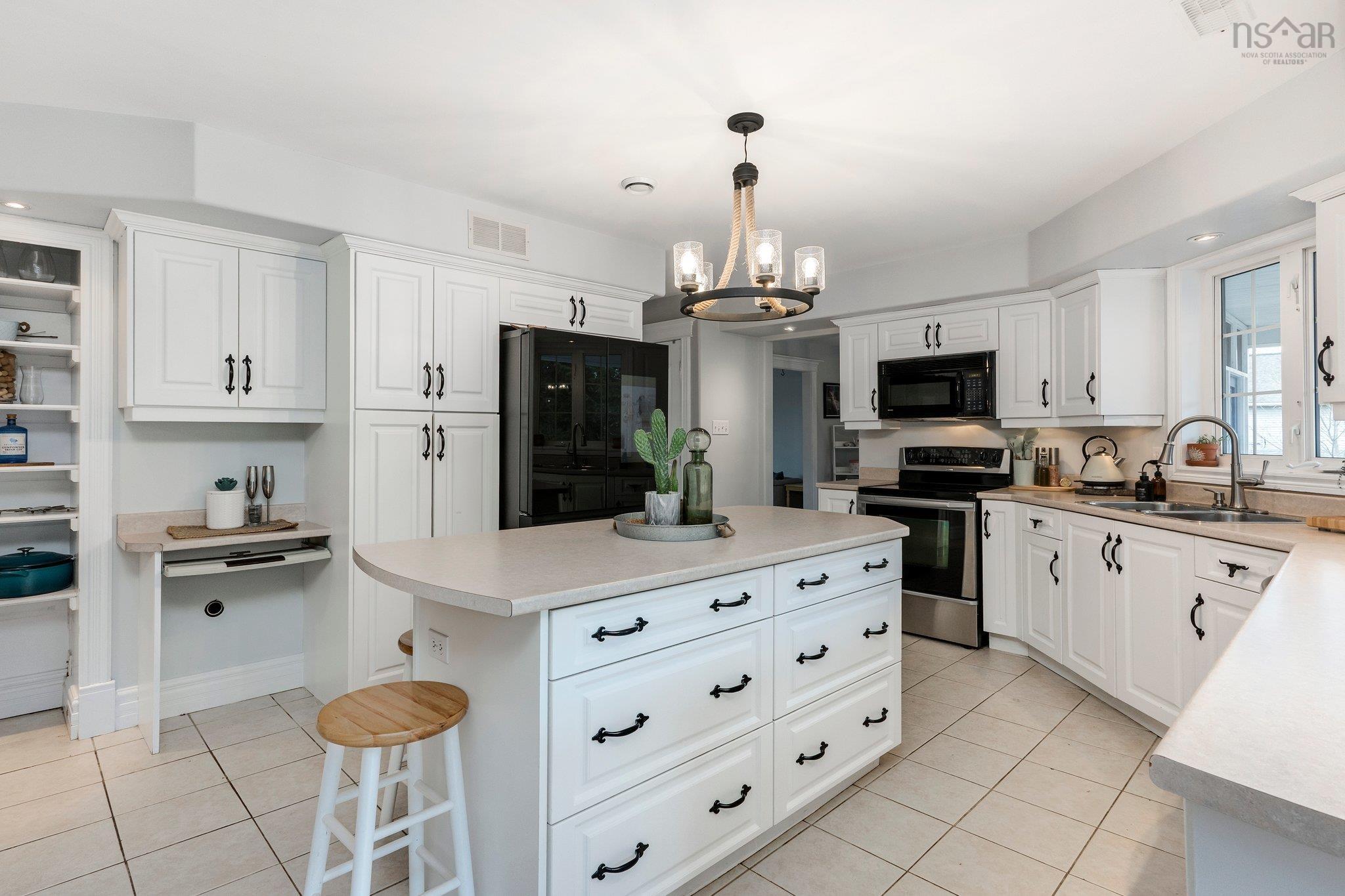 $779,900.00: 67 Taylor Drive, Windsor Junction
