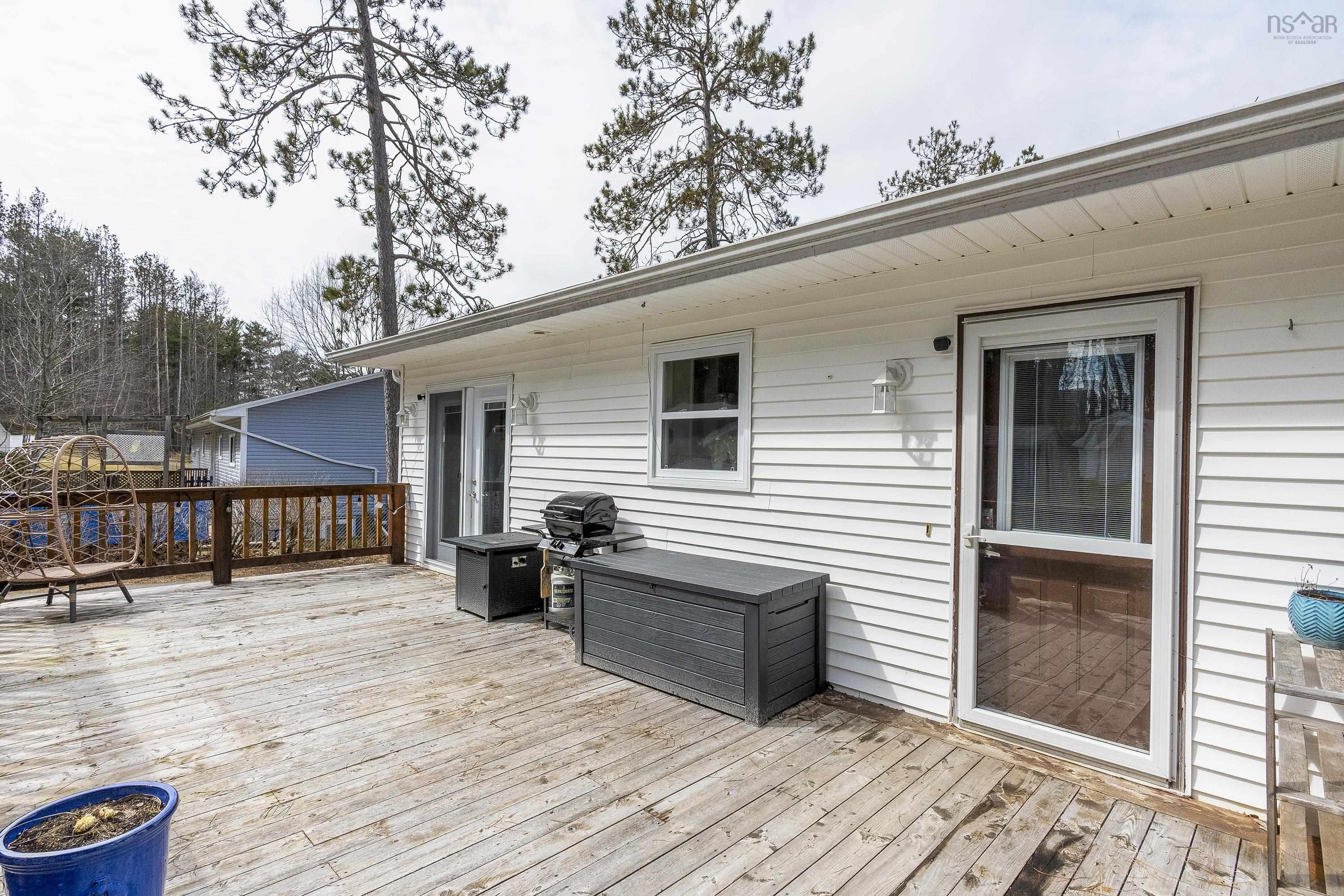 $399,900.00: 742 Balser Drive, Kingston