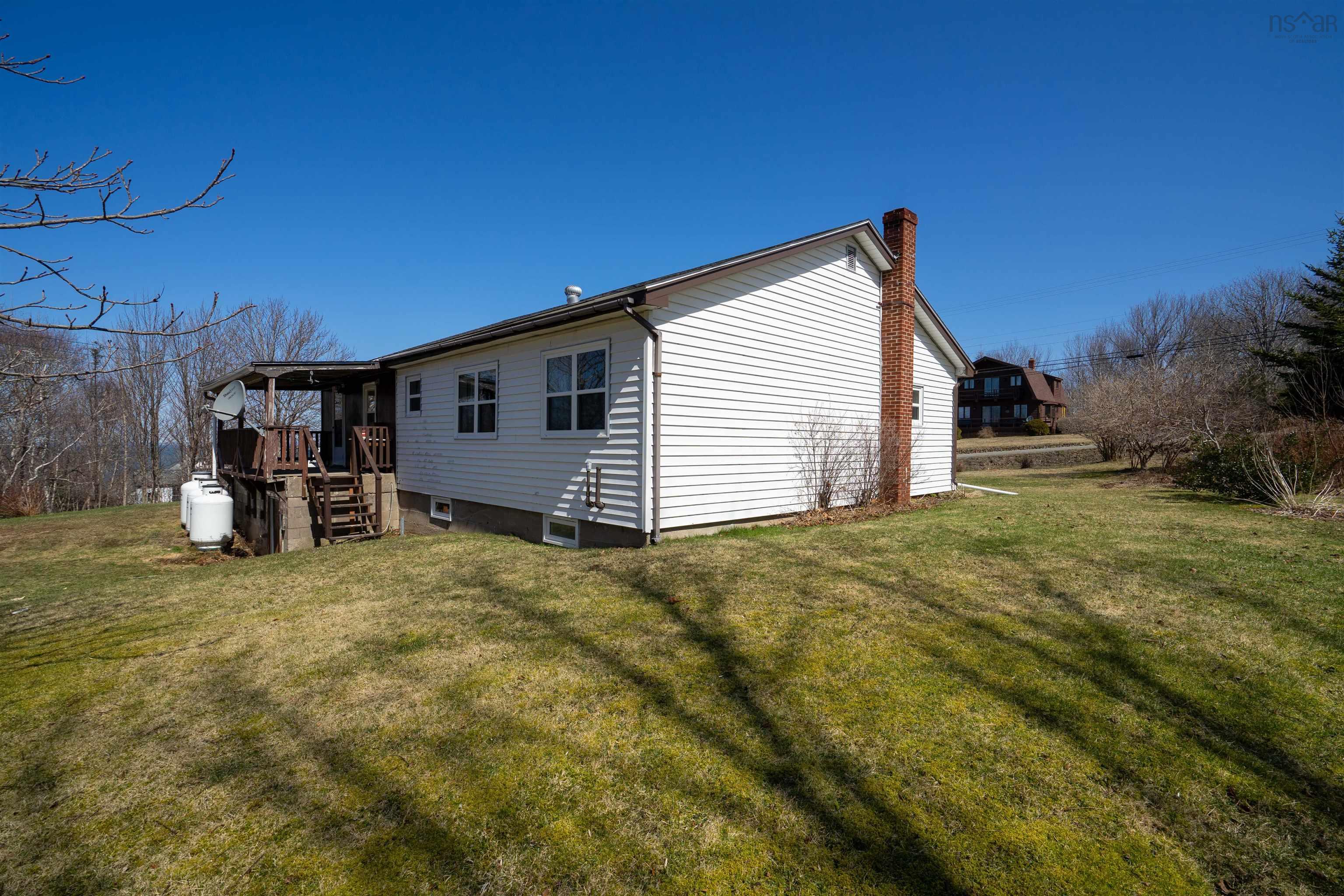 $275,000.00: 1153 Parker Mountain Road, Parkers Cove