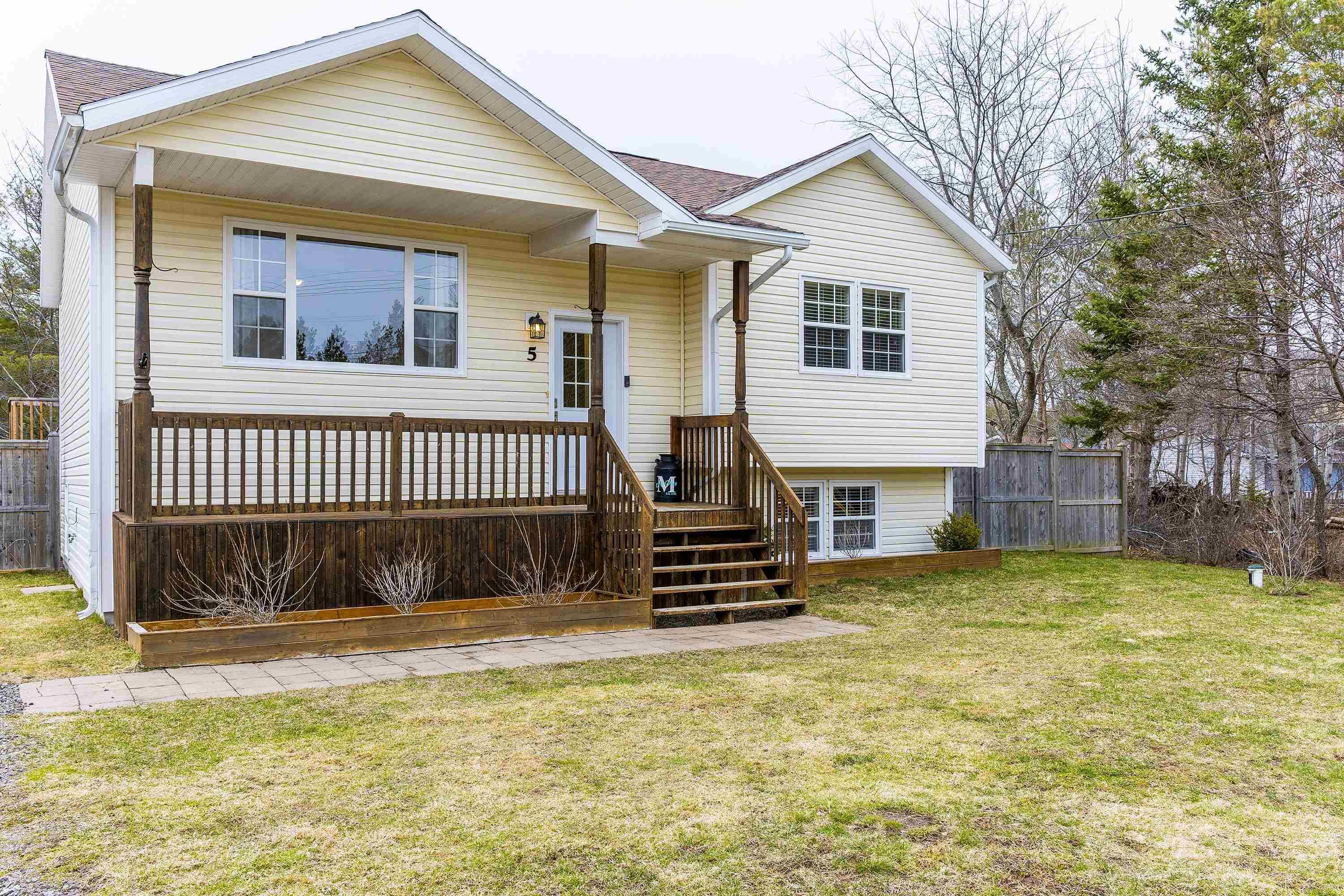 $375,000.00: 5 Chateau Court, Nictaux