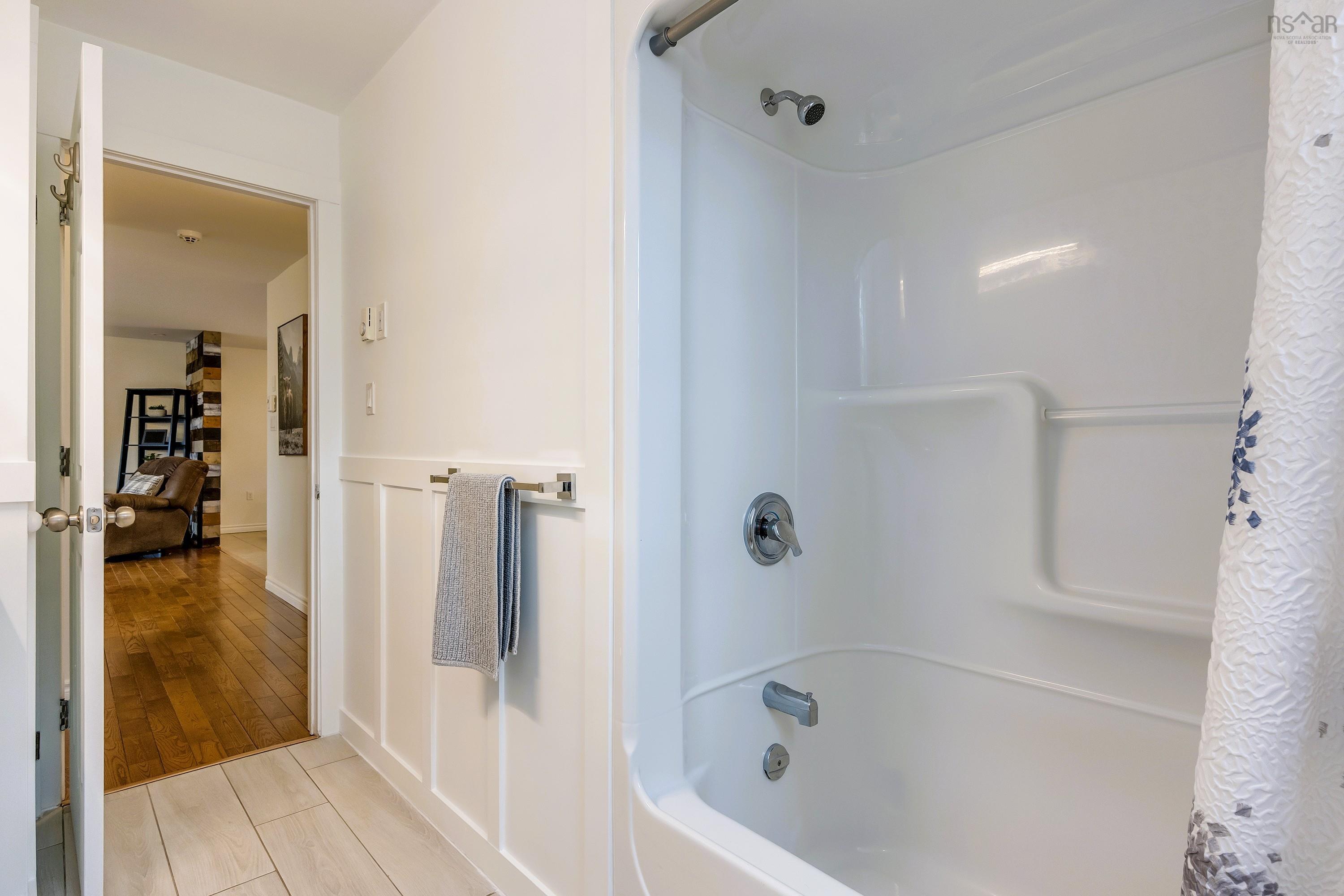 $375,000.00: 5 Chateau Court, Nictaux