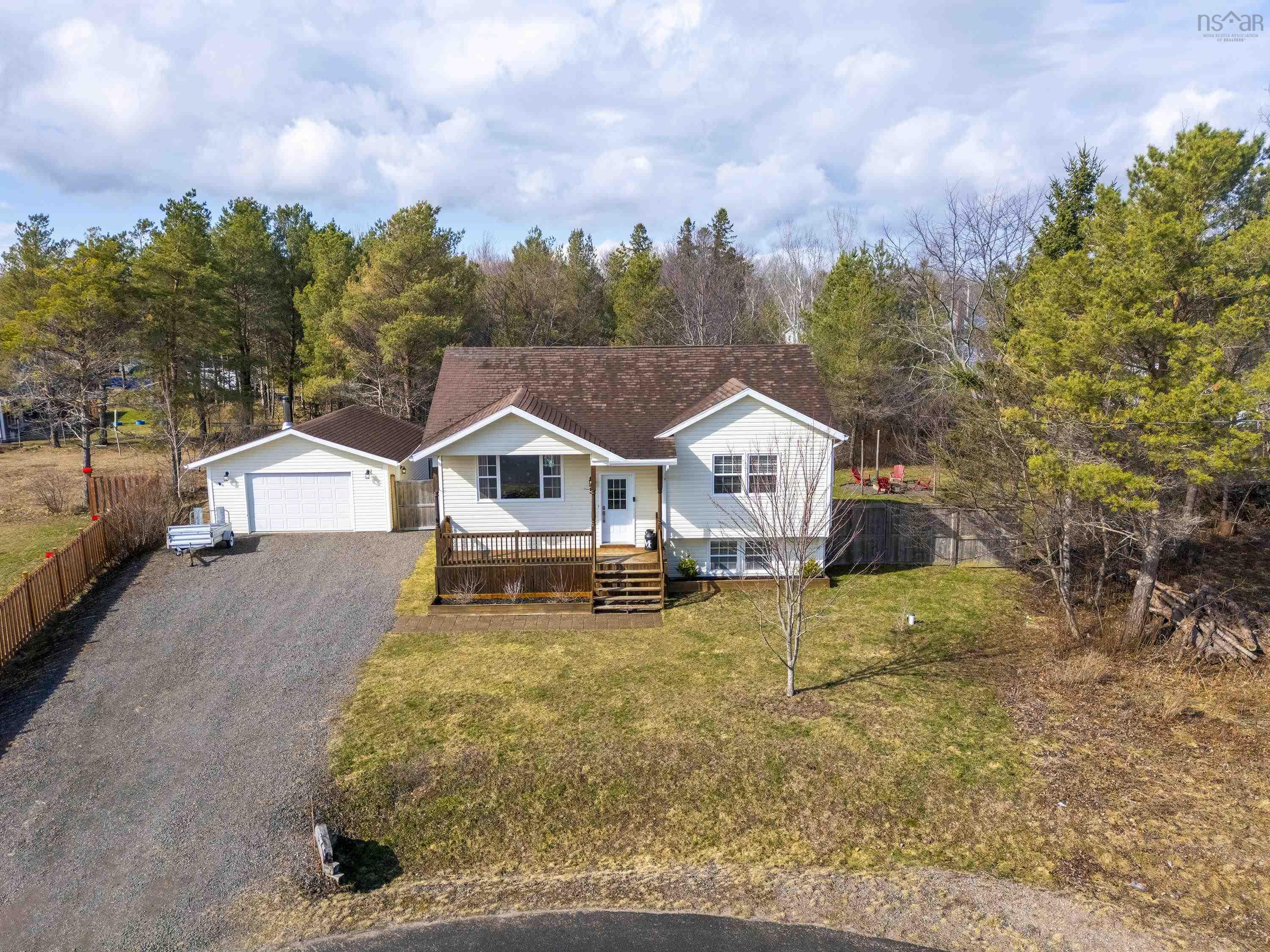 $375,000.00: 5 Chateau Court, Nictaux