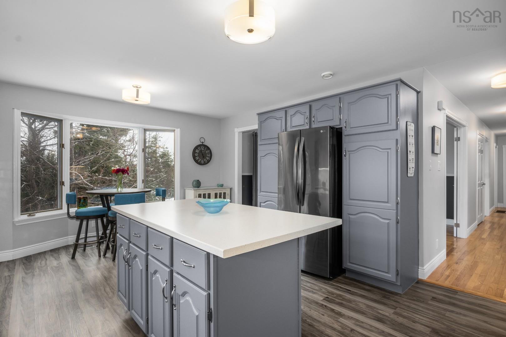 $689,000.00: 18 Foxwood Crescent, Mineville