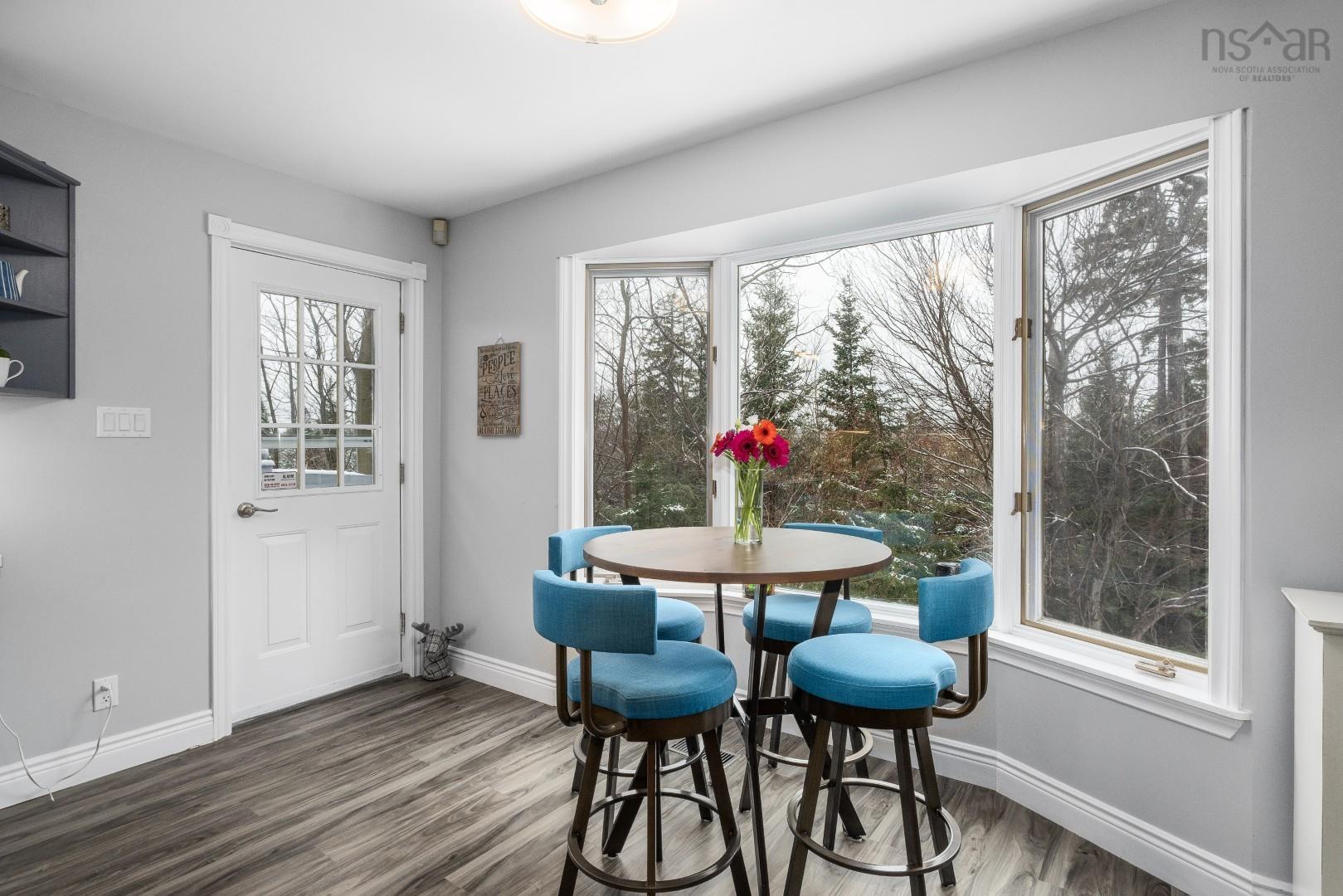 $689,000.00: 18 Foxwood Crescent, Mineville