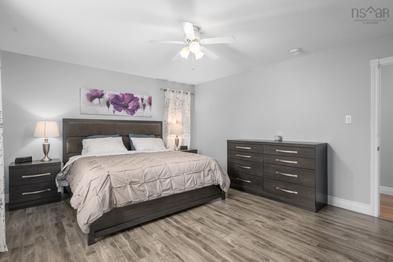 $689,000.00: 18 Foxwood Crescent, Mineville