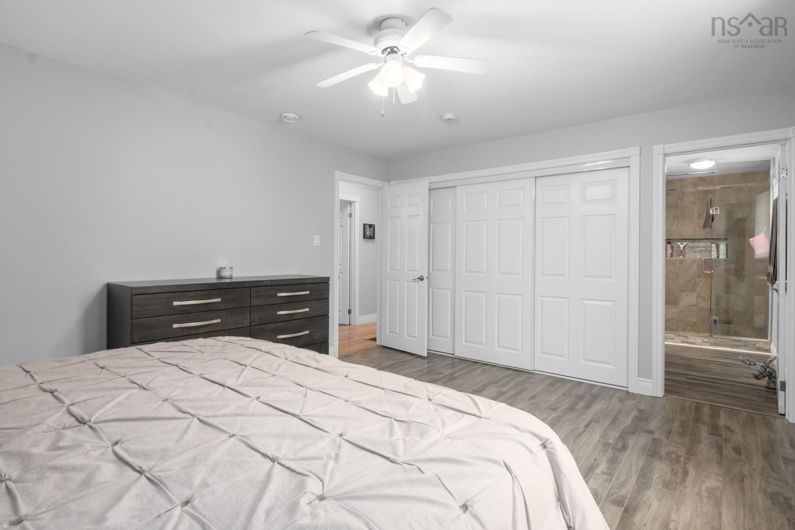 $689,000.00: 18 Foxwood Crescent, Mineville