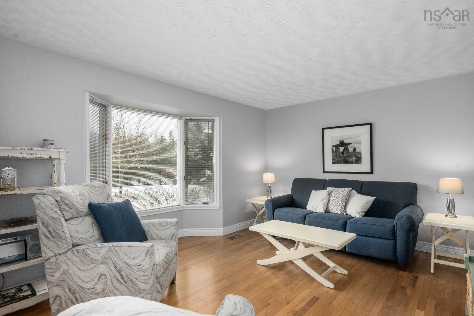 $689,000.00: 18 Foxwood Crescent, Mineville