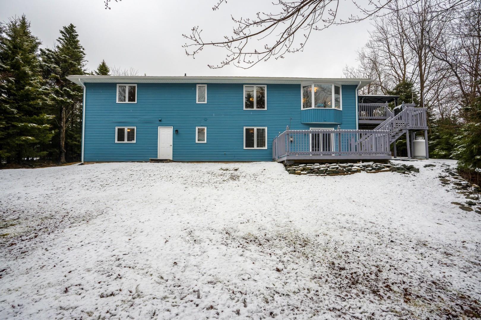 $689,000.00: 18 Foxwood Crescent, Mineville